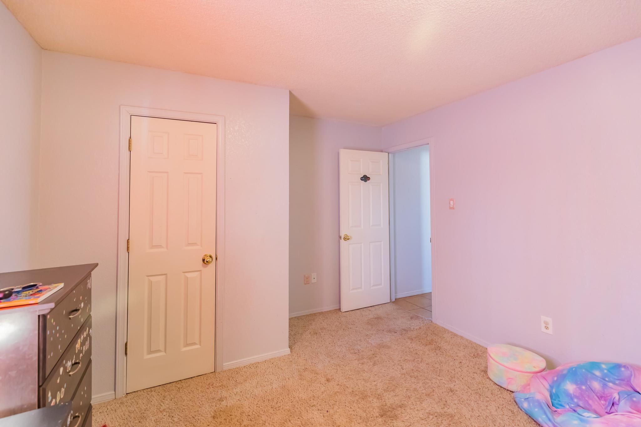 2584 Desert Hills DR