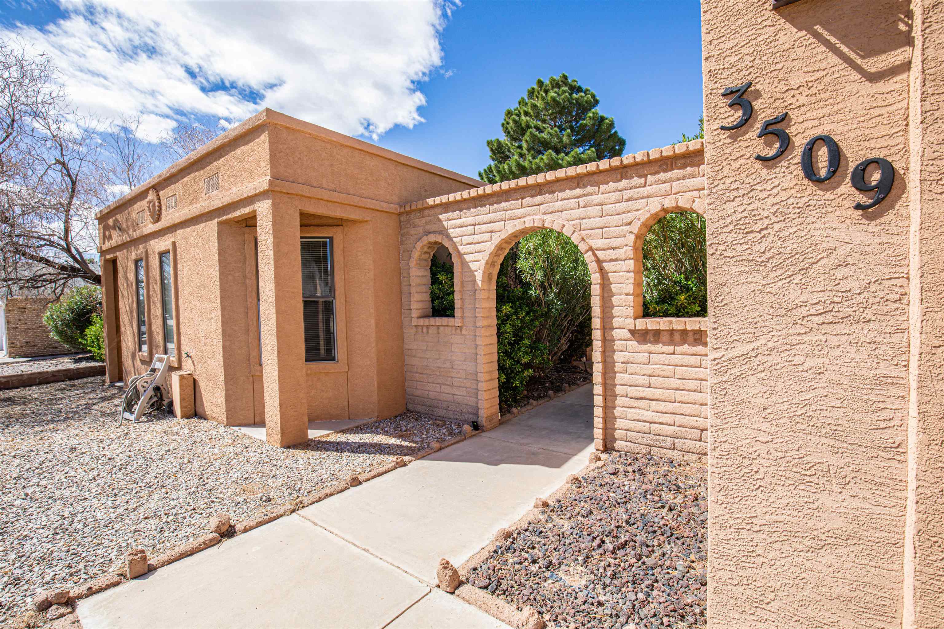 3509 Greasewood AVE