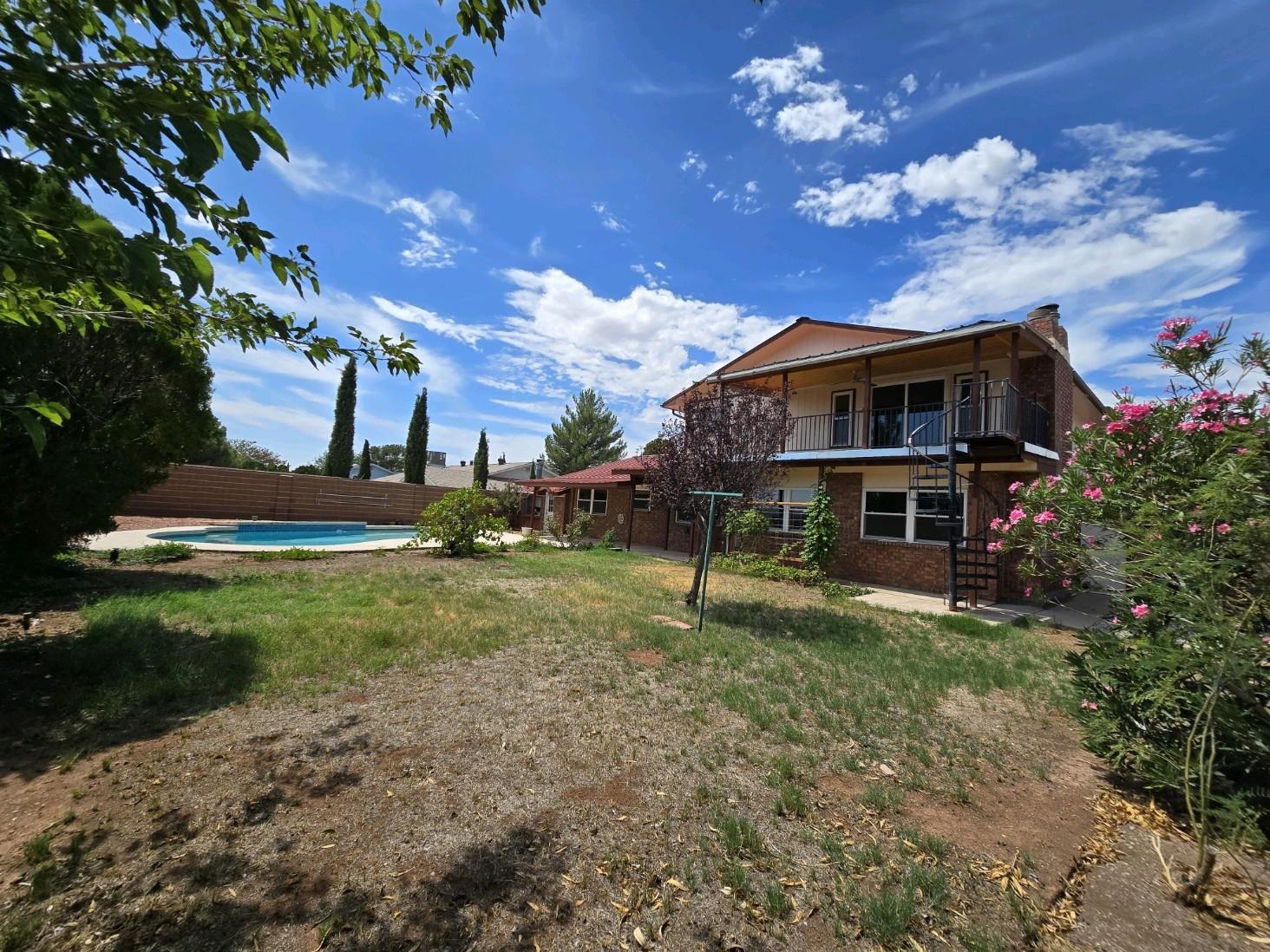 3016 Del Prado