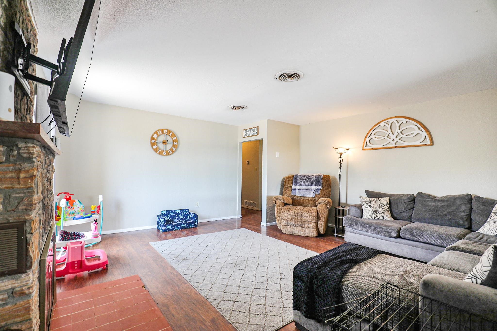 1606 Twenty-Fourth ST