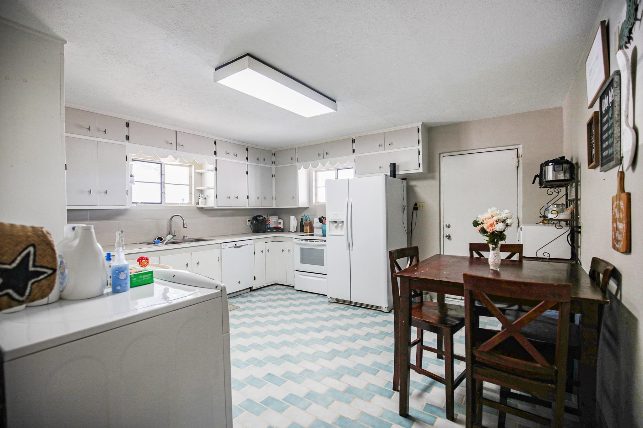 1606 Twenty-Fourth ST