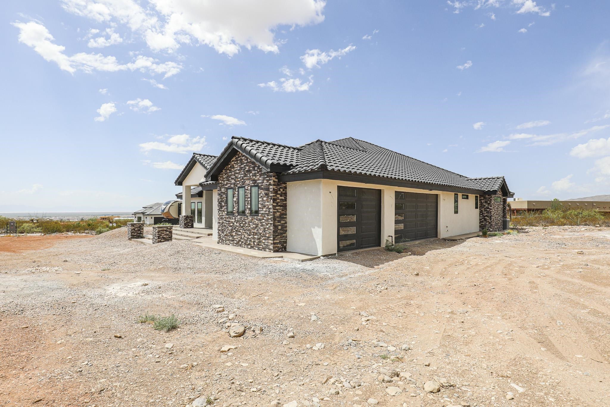 38 Pueblo Del Sol