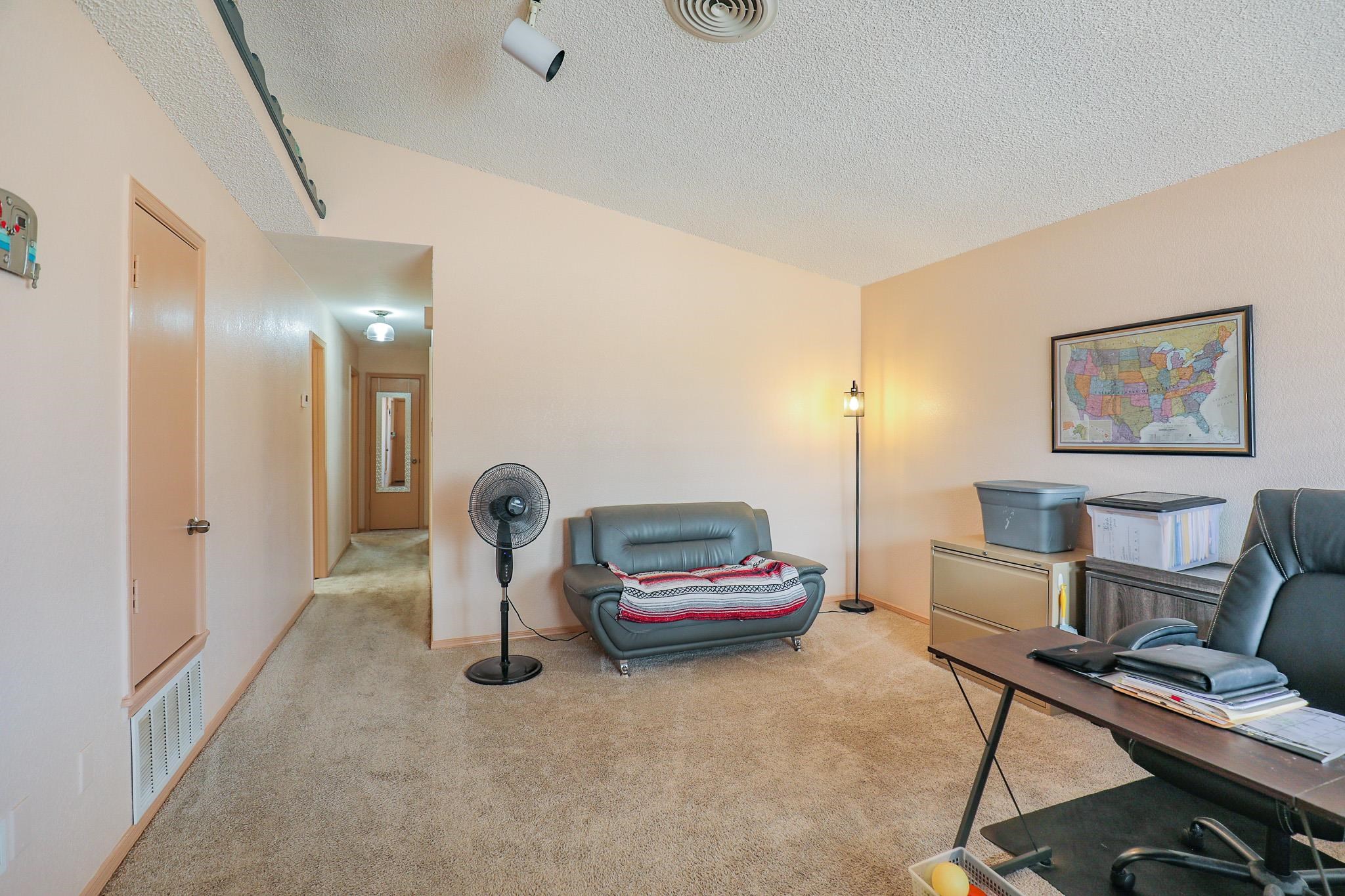 1426 Discovery AVE