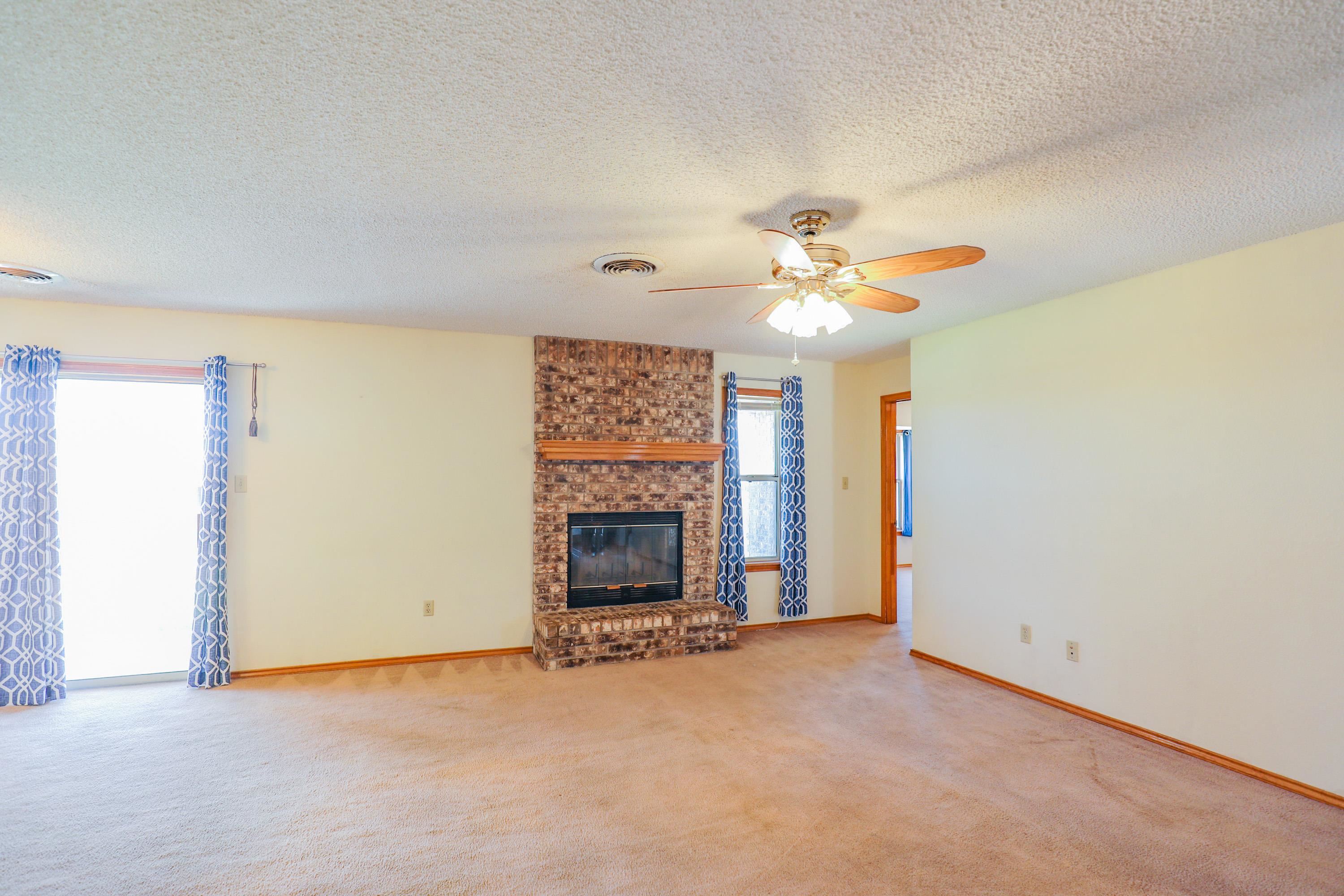 765 Montwood