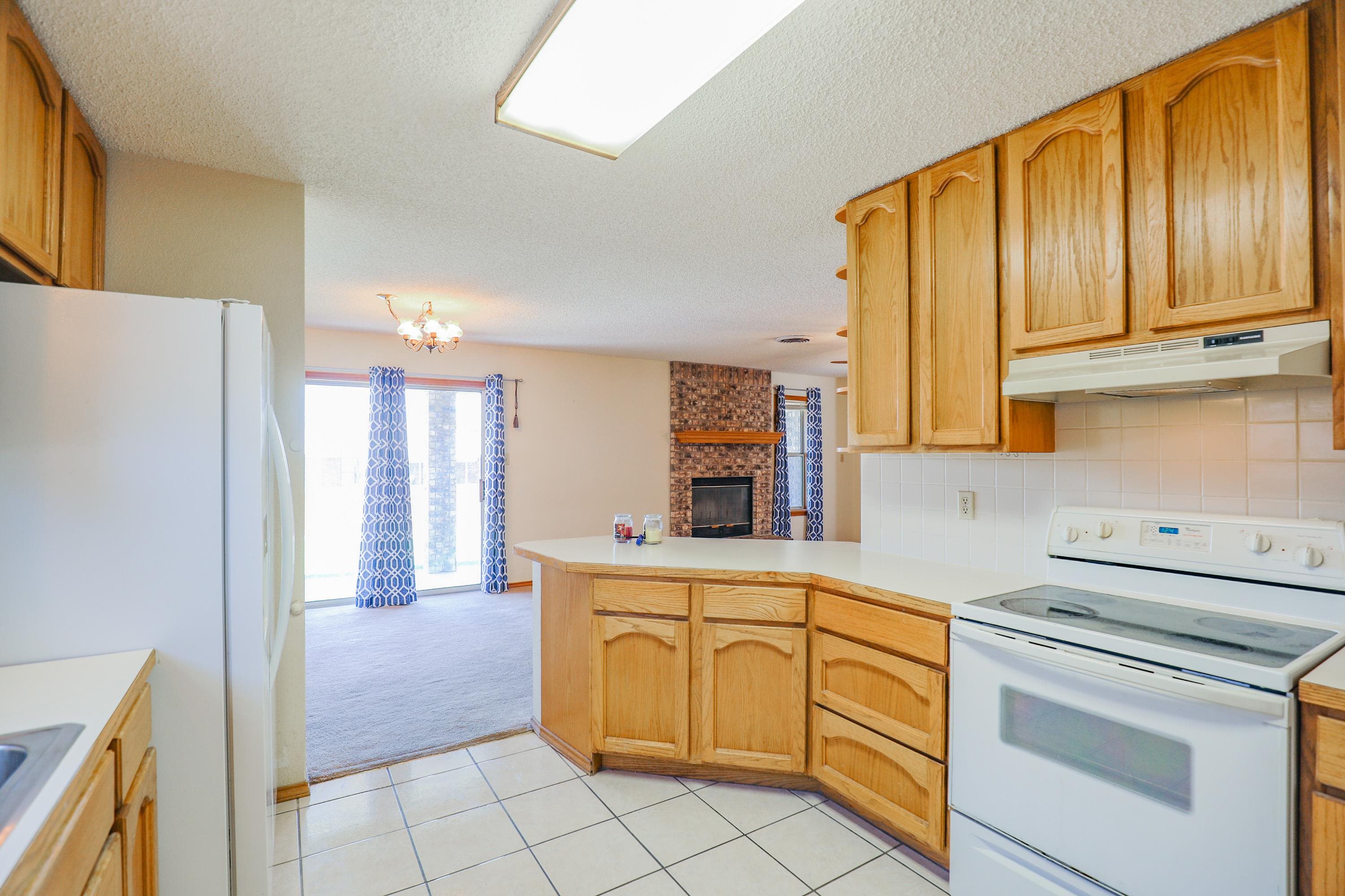 765 Montwood