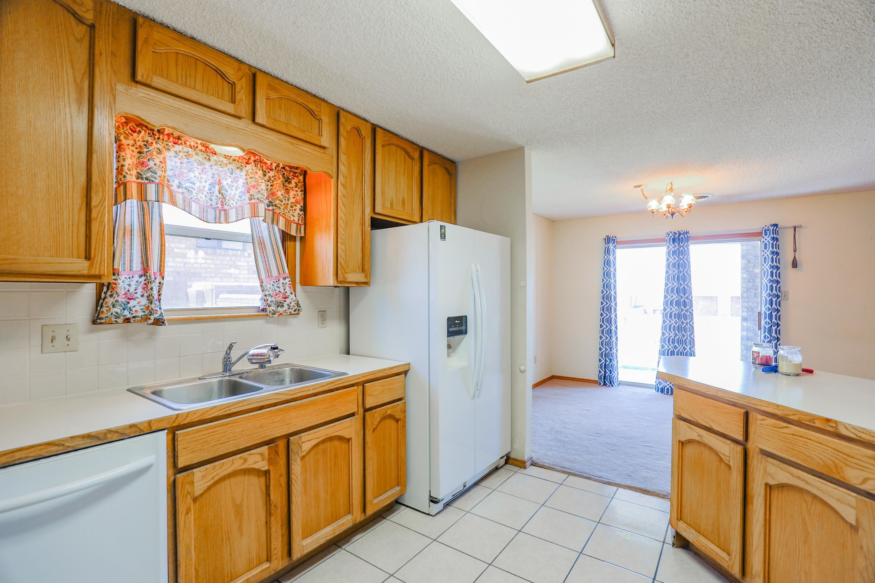 765 Montwood