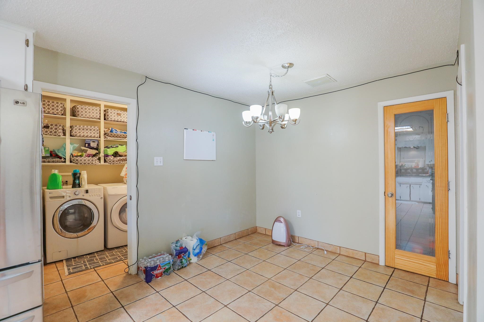2907 Sunrise AVE