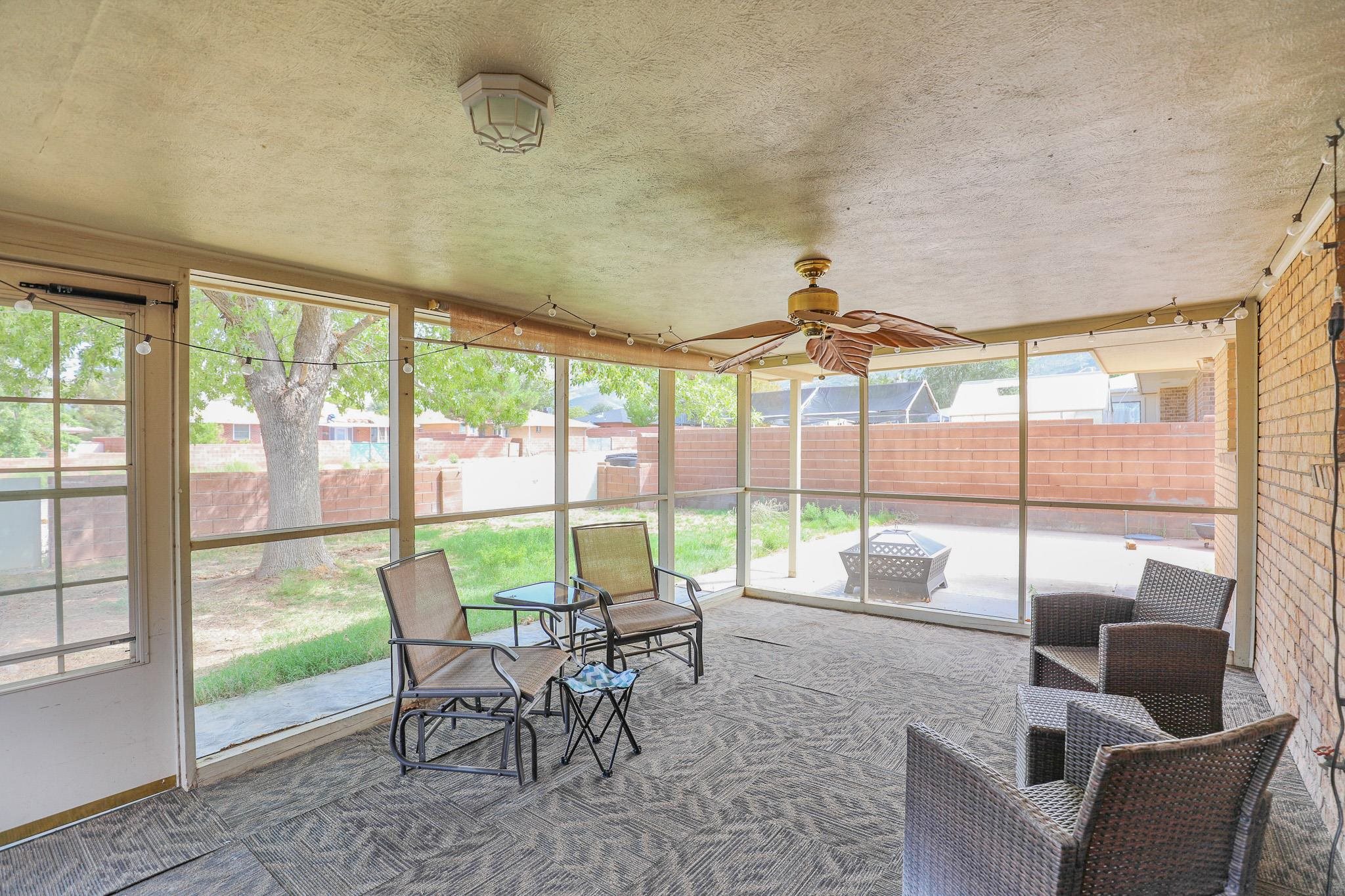2907 Sunrise AVE