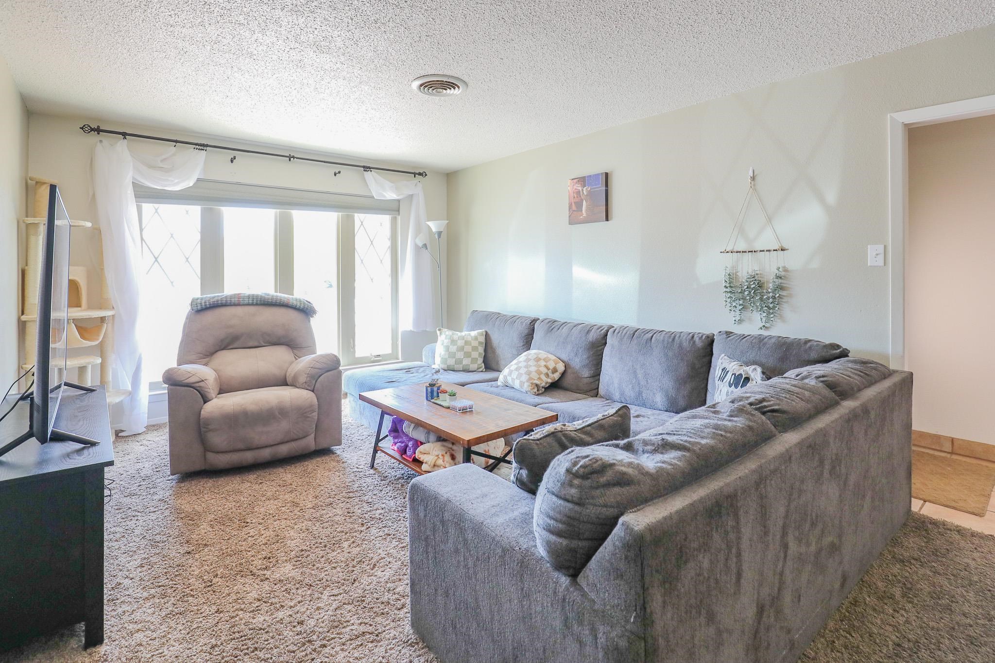2907 Sunrise AVE