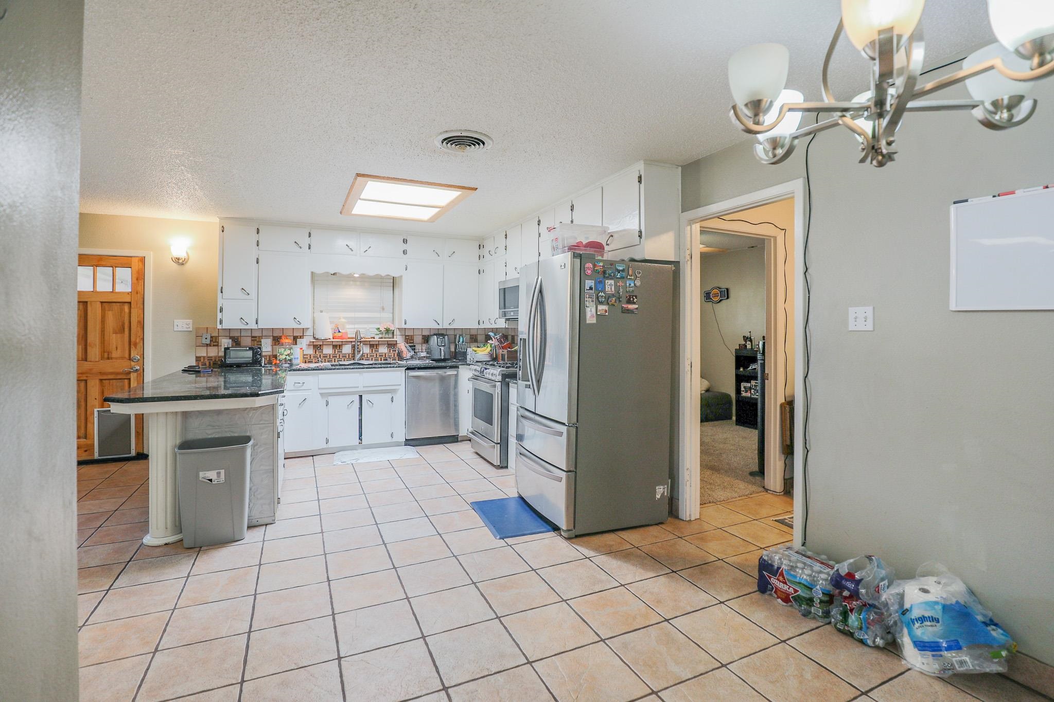 2907 Sunrise AVE