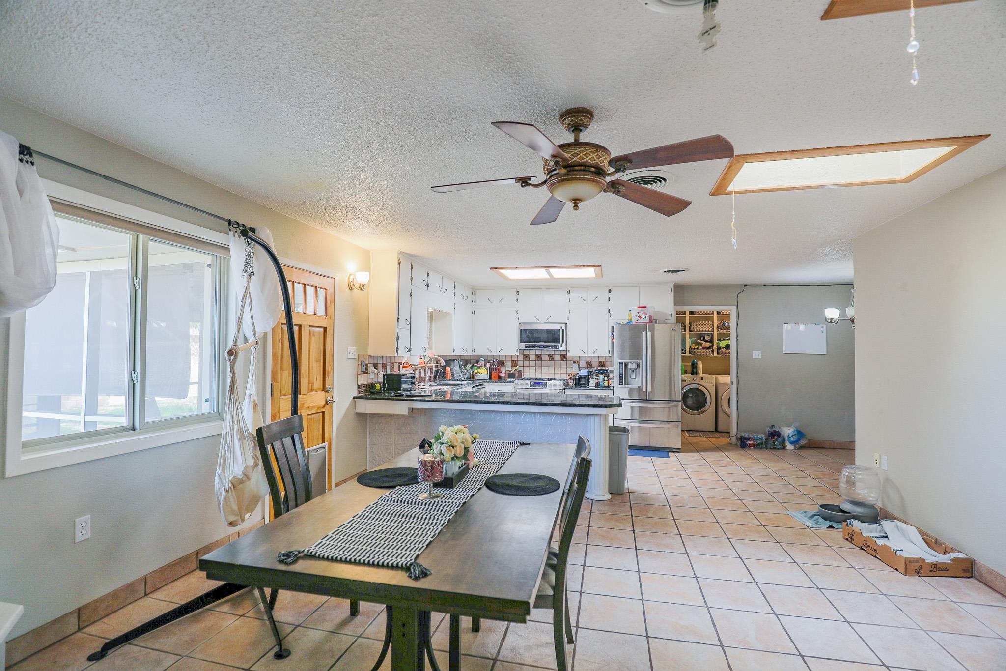 2907 Sunrise AVE