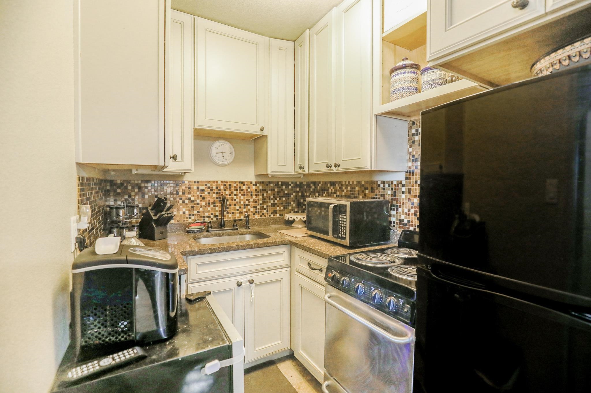 23 Cross Creek Rd