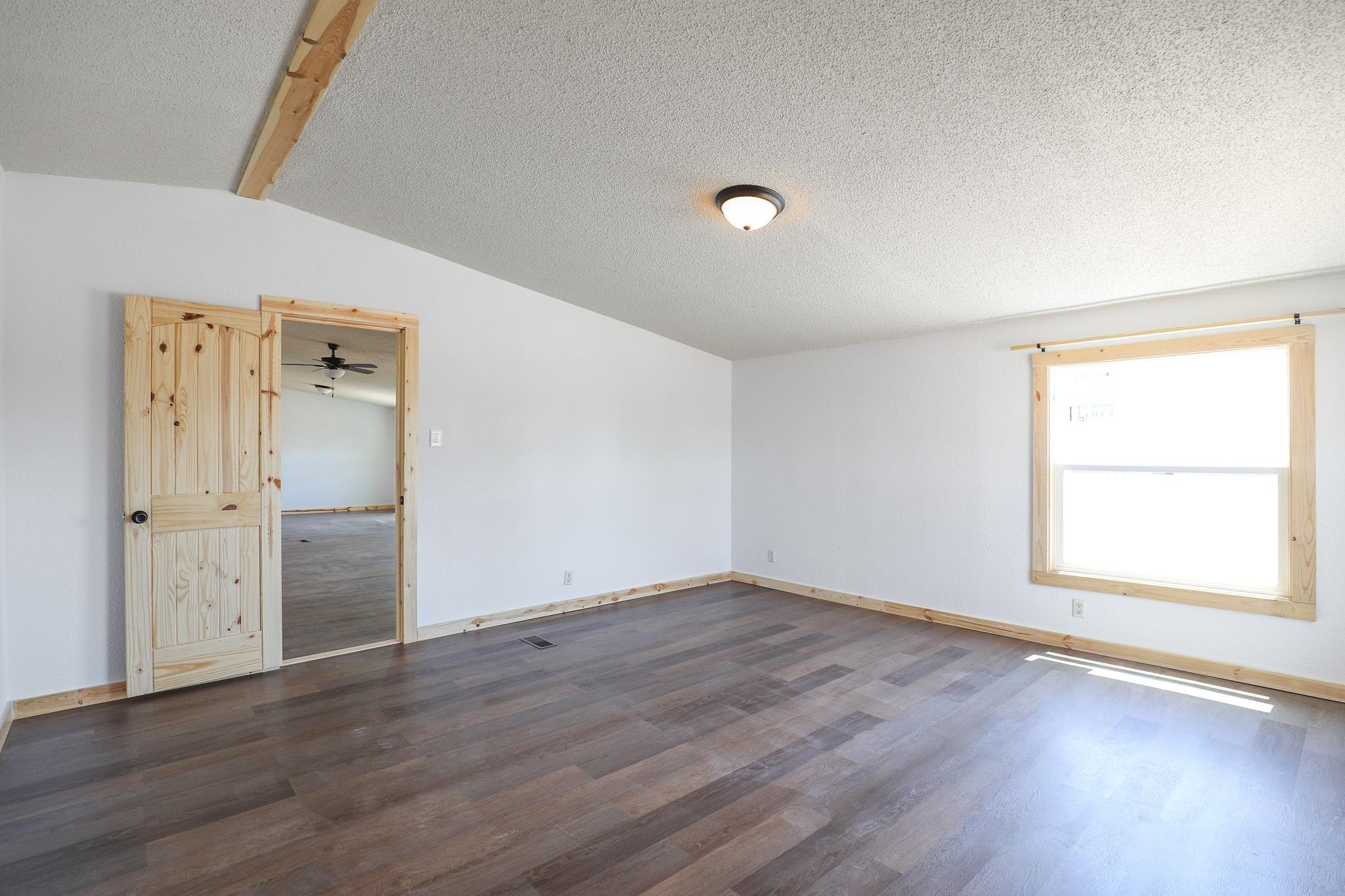 832 Travis CT