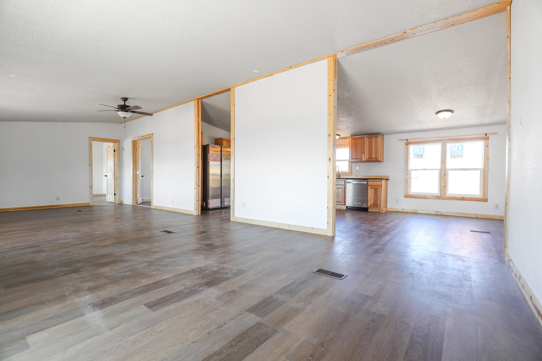832 Travis CT