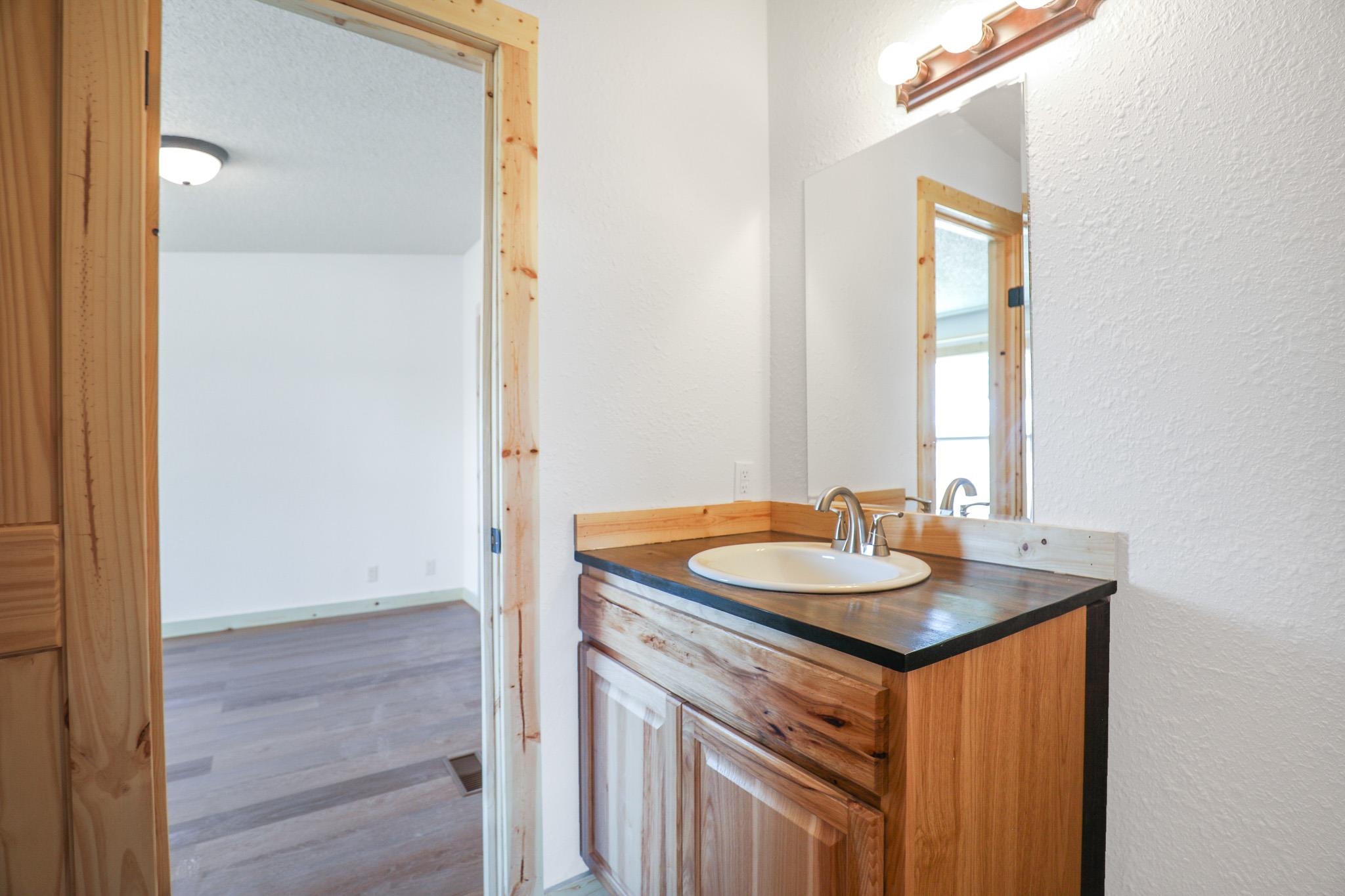 832 Travis CT