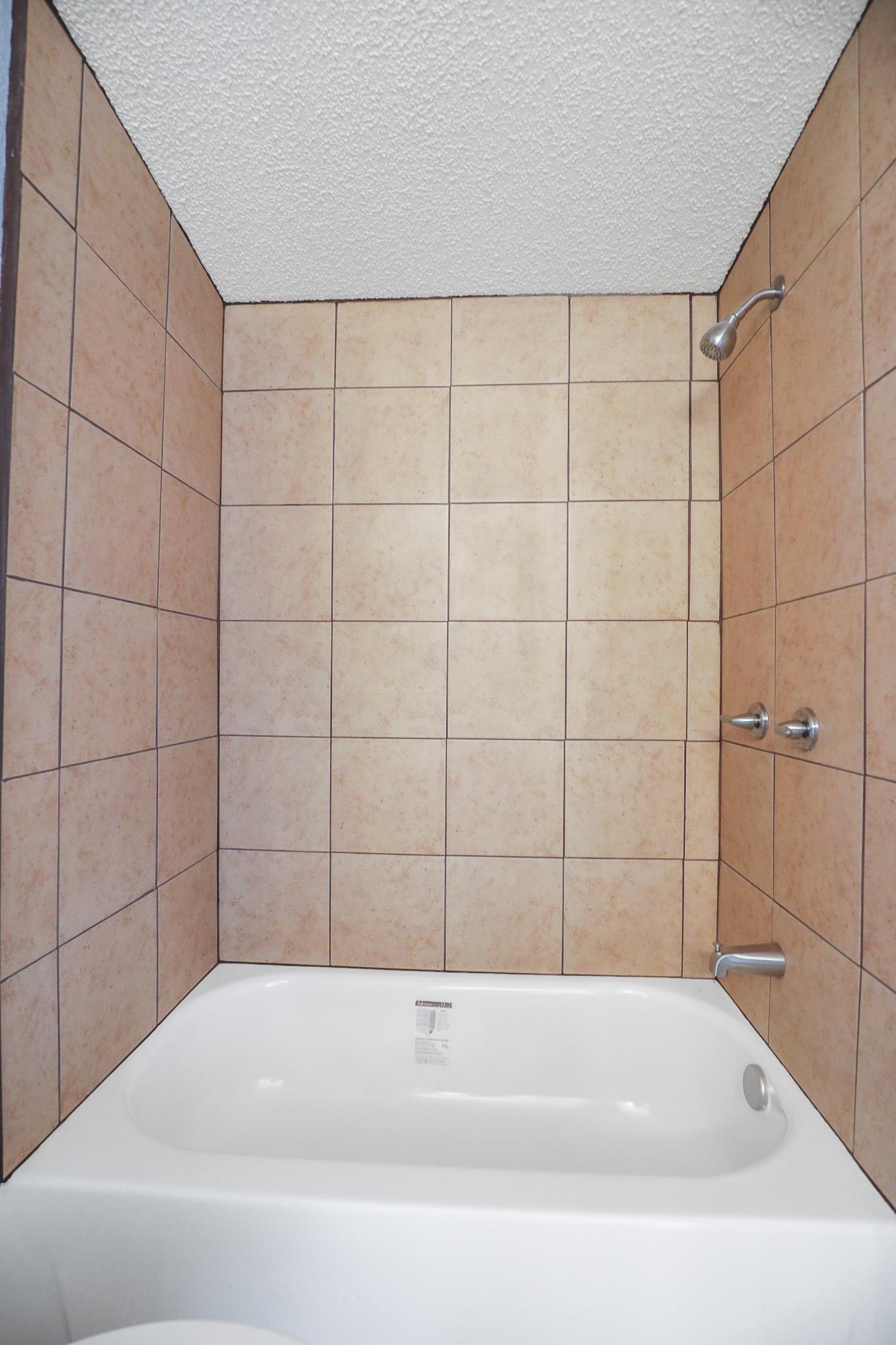 832 Travis CT