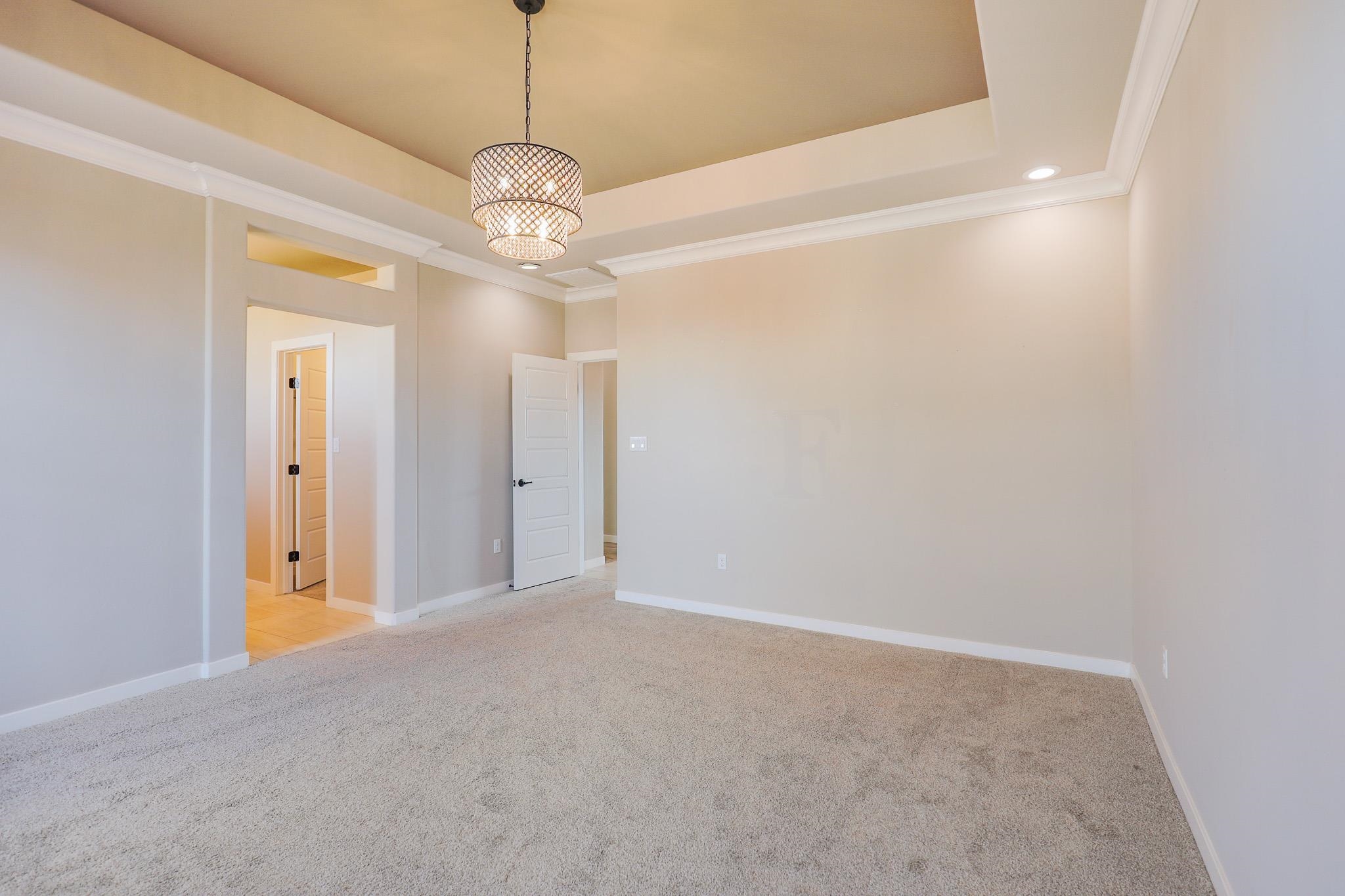 944 Acacia Ave