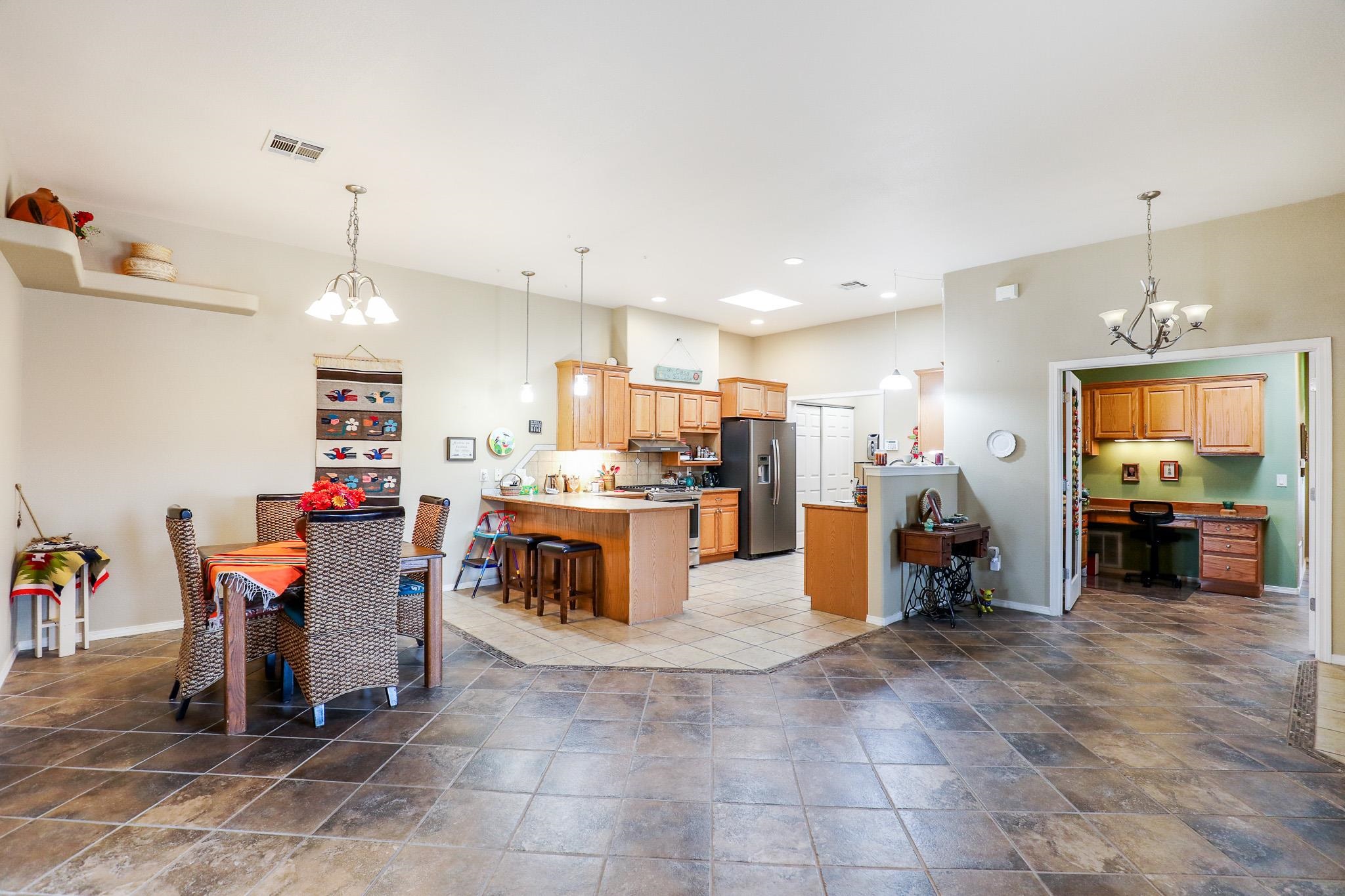 2579 Las Alturas Ct