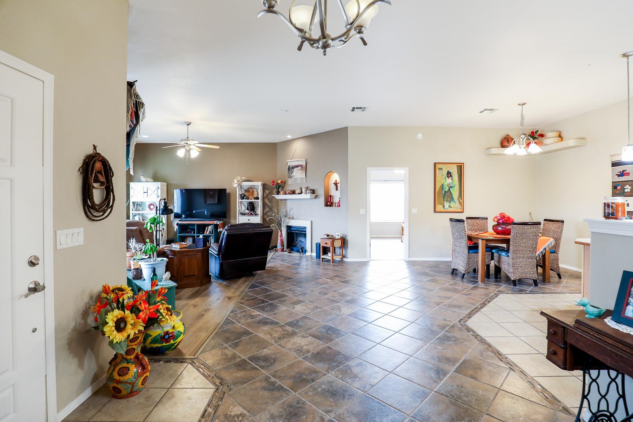 2579 Las Alturas Ct