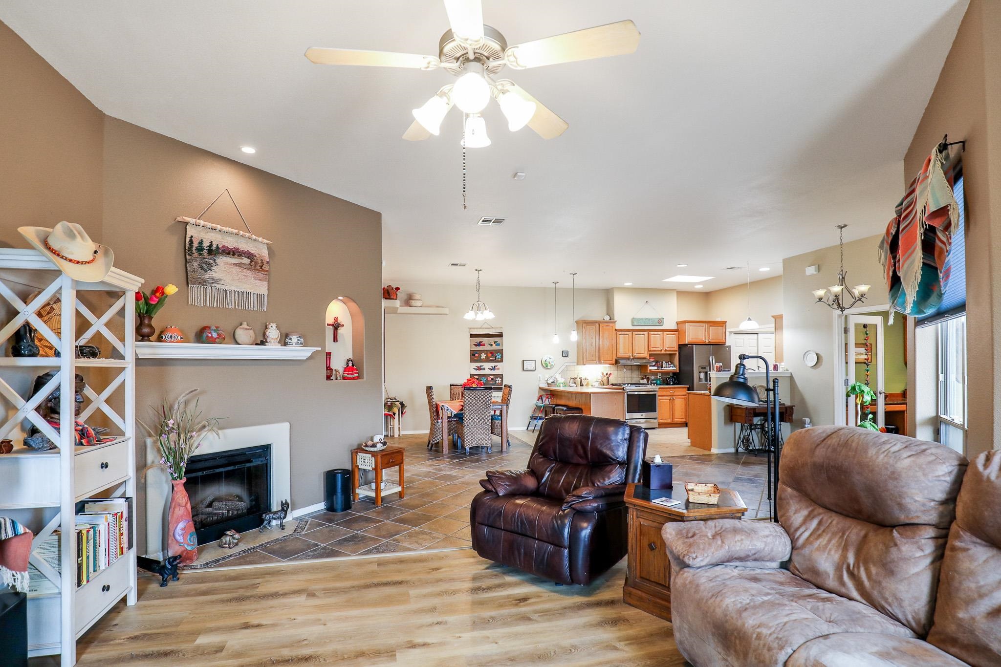 2579 Las Alturas Ct