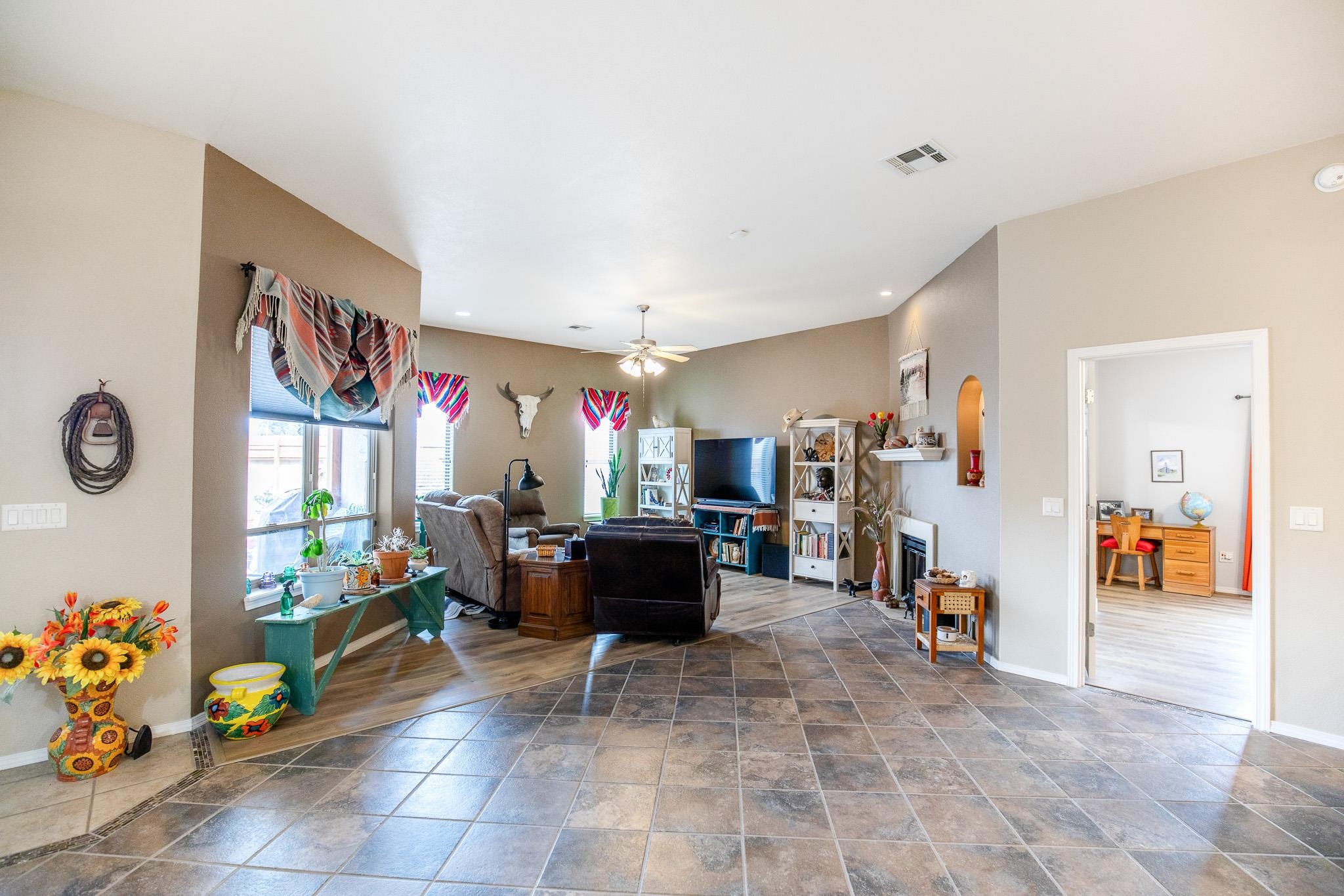 2579 Las Alturas Ct