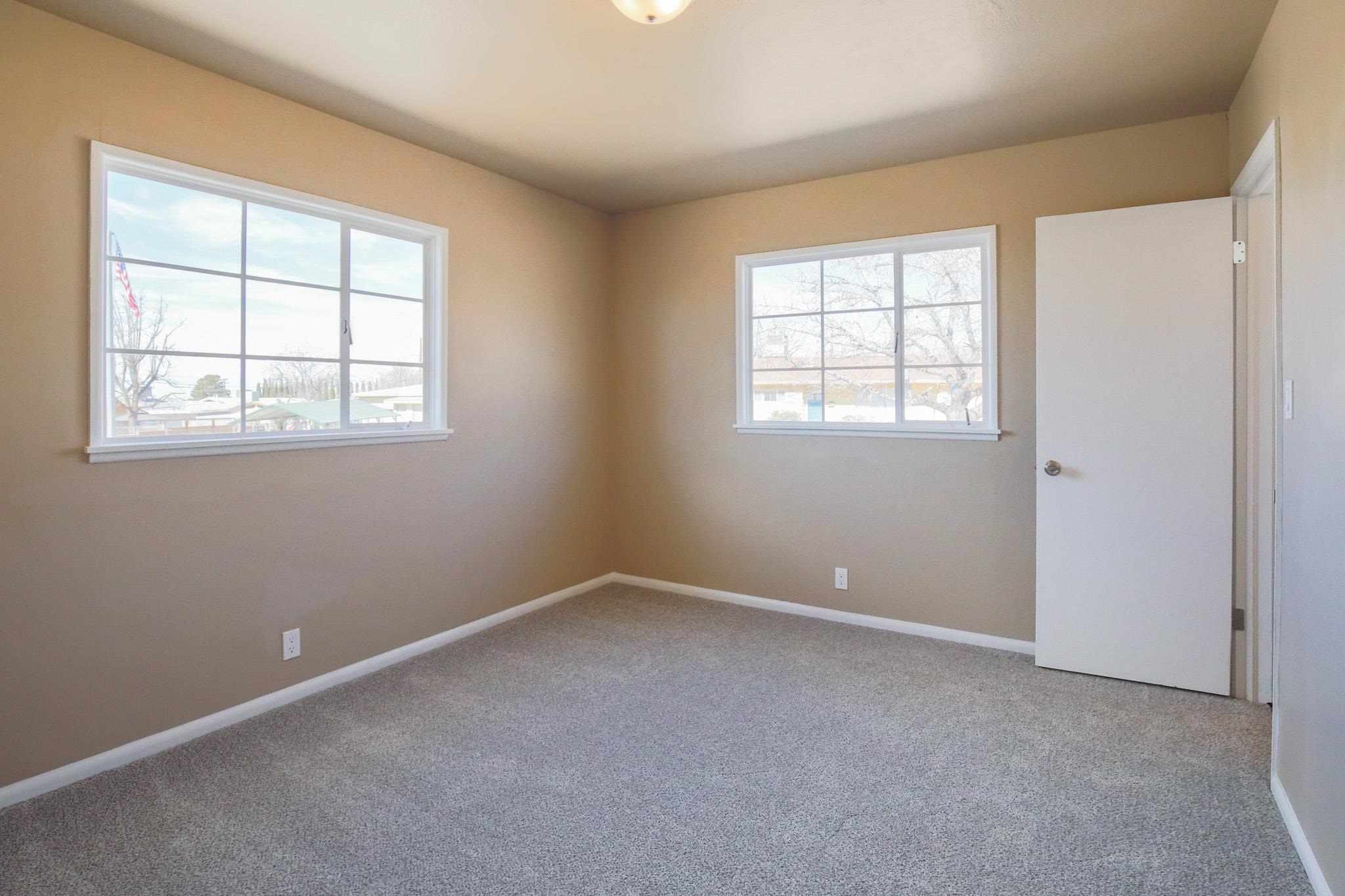 1005 Juniper DR