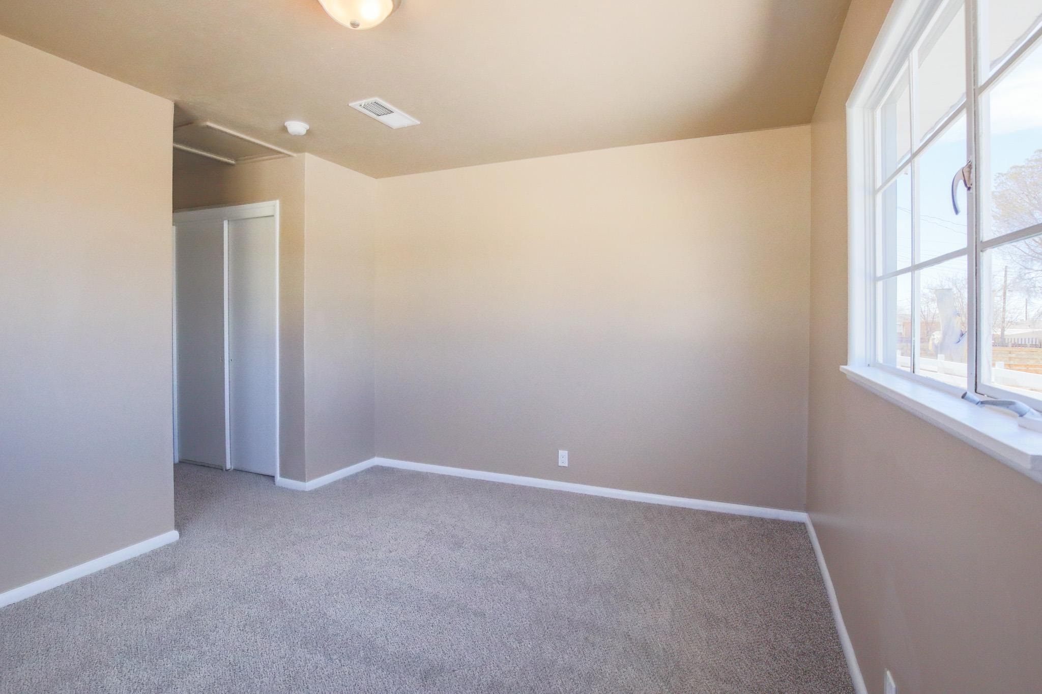 1005 Juniper DR