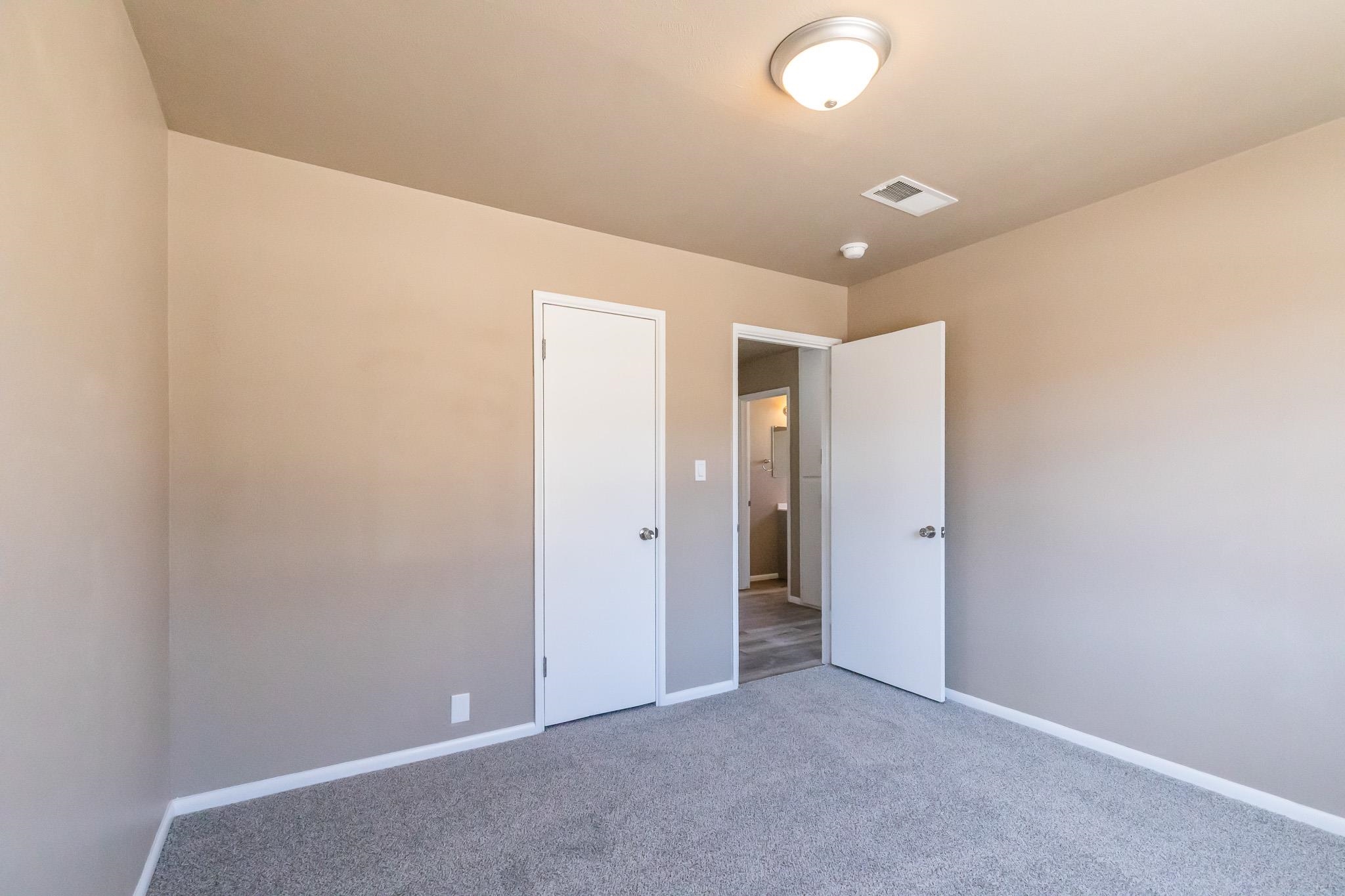 1005 Juniper DR