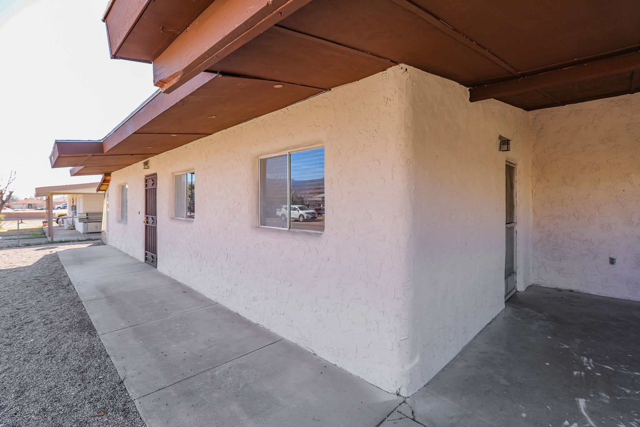 2503 Alaska AVE