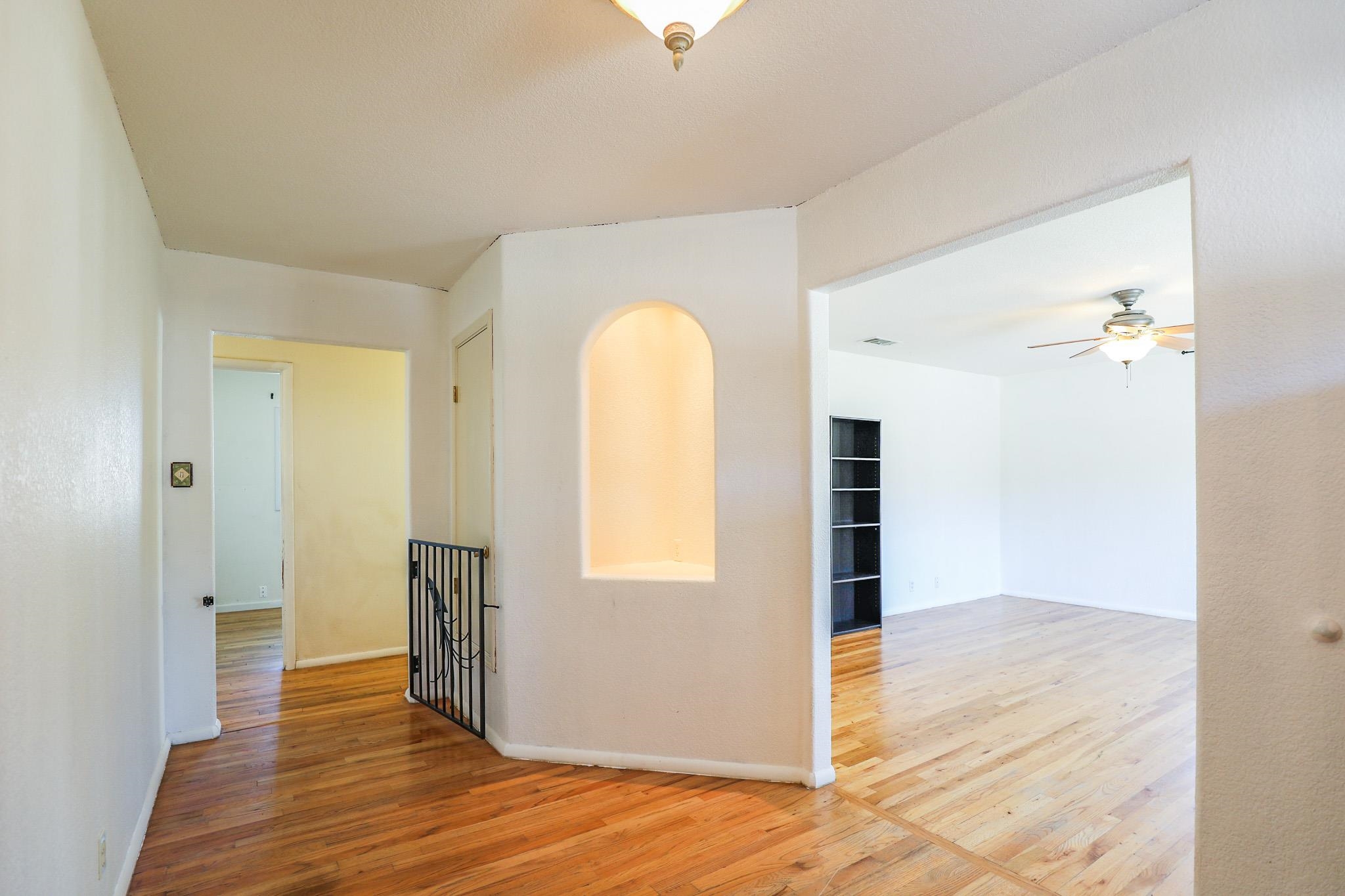 2307 Baylor AVE