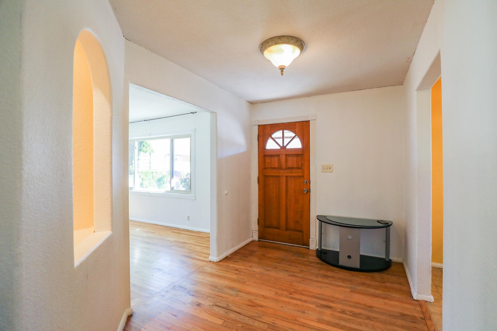2307 Baylor AVE