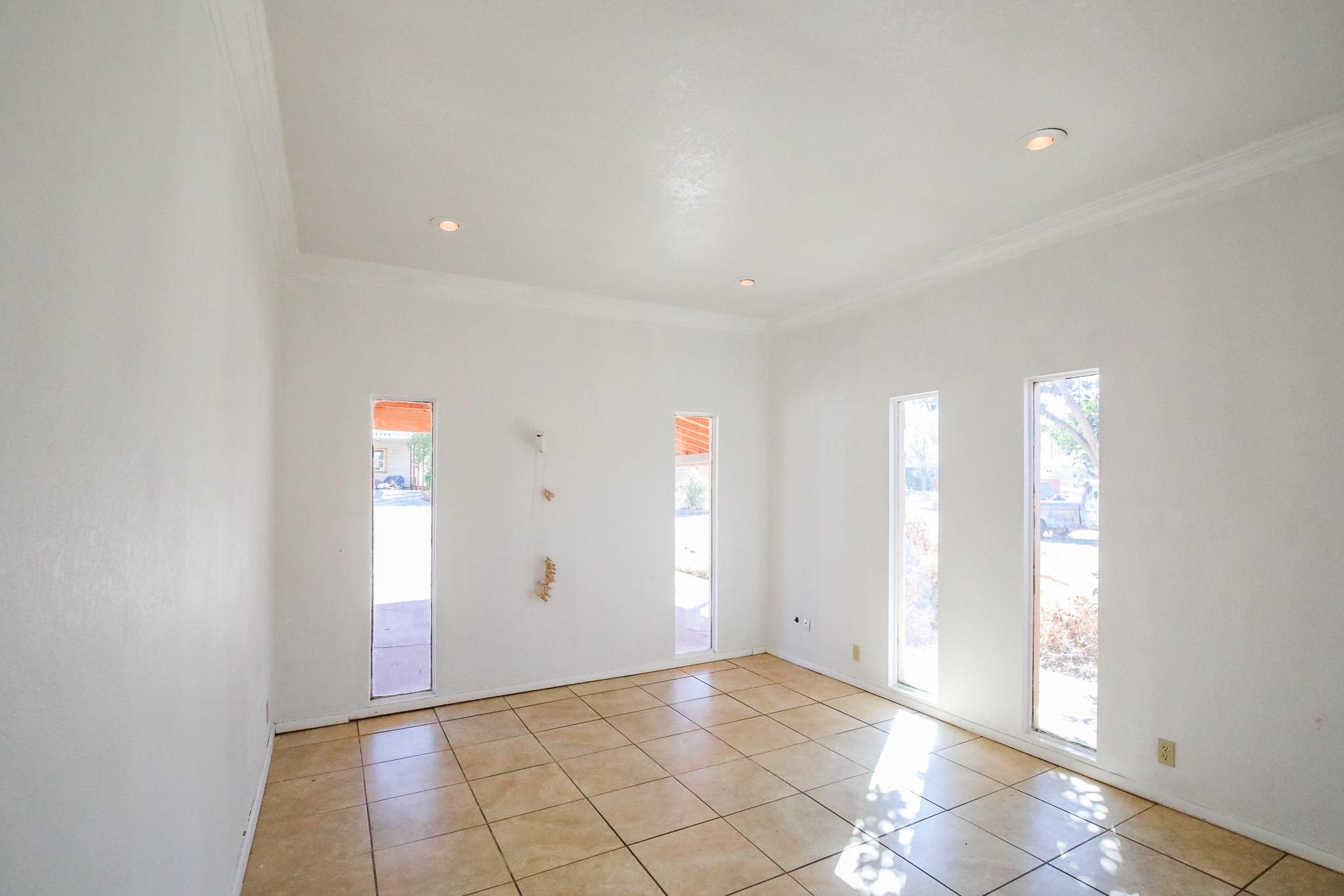2307 Baylor AVE
