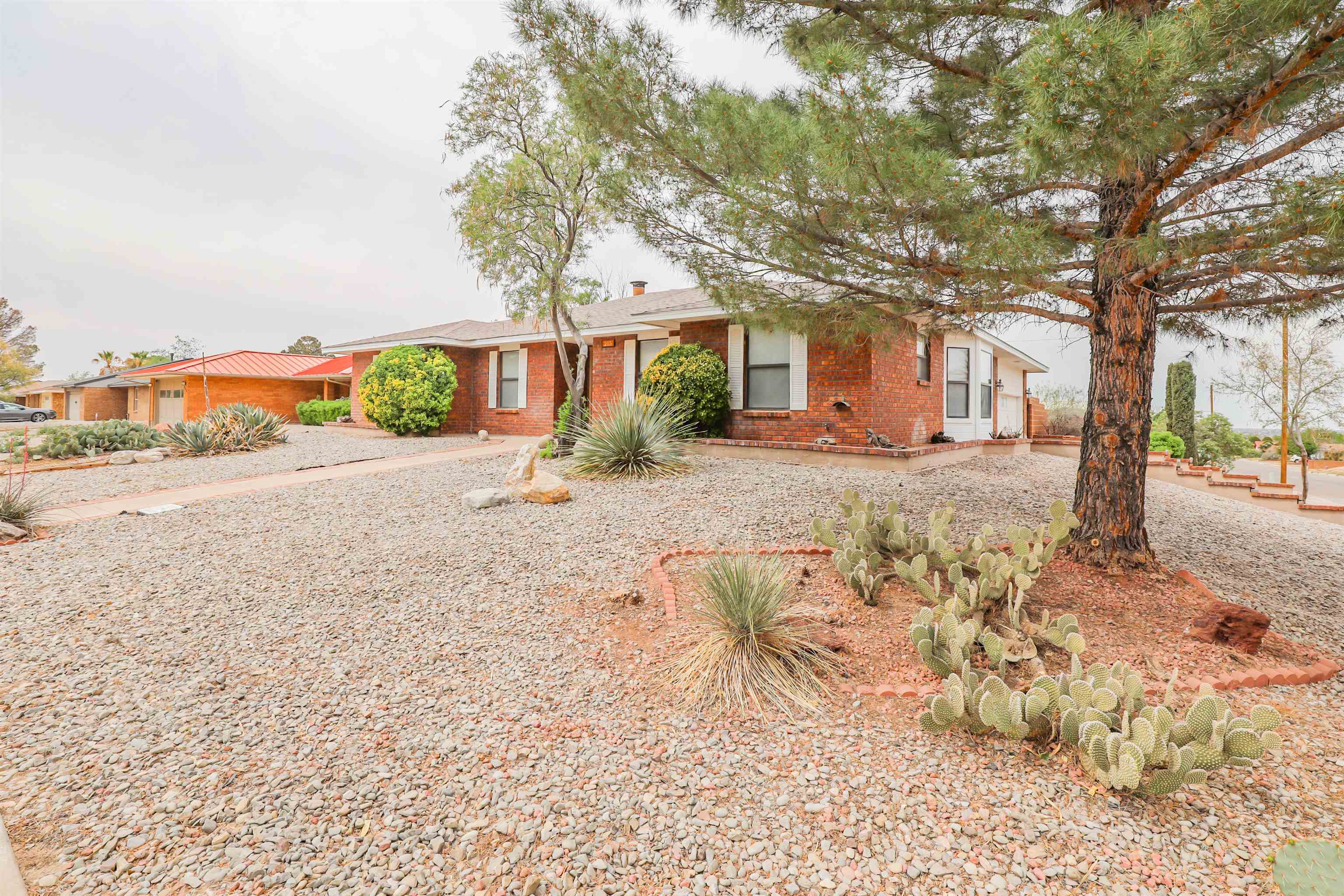215 Shadow Mountain DR