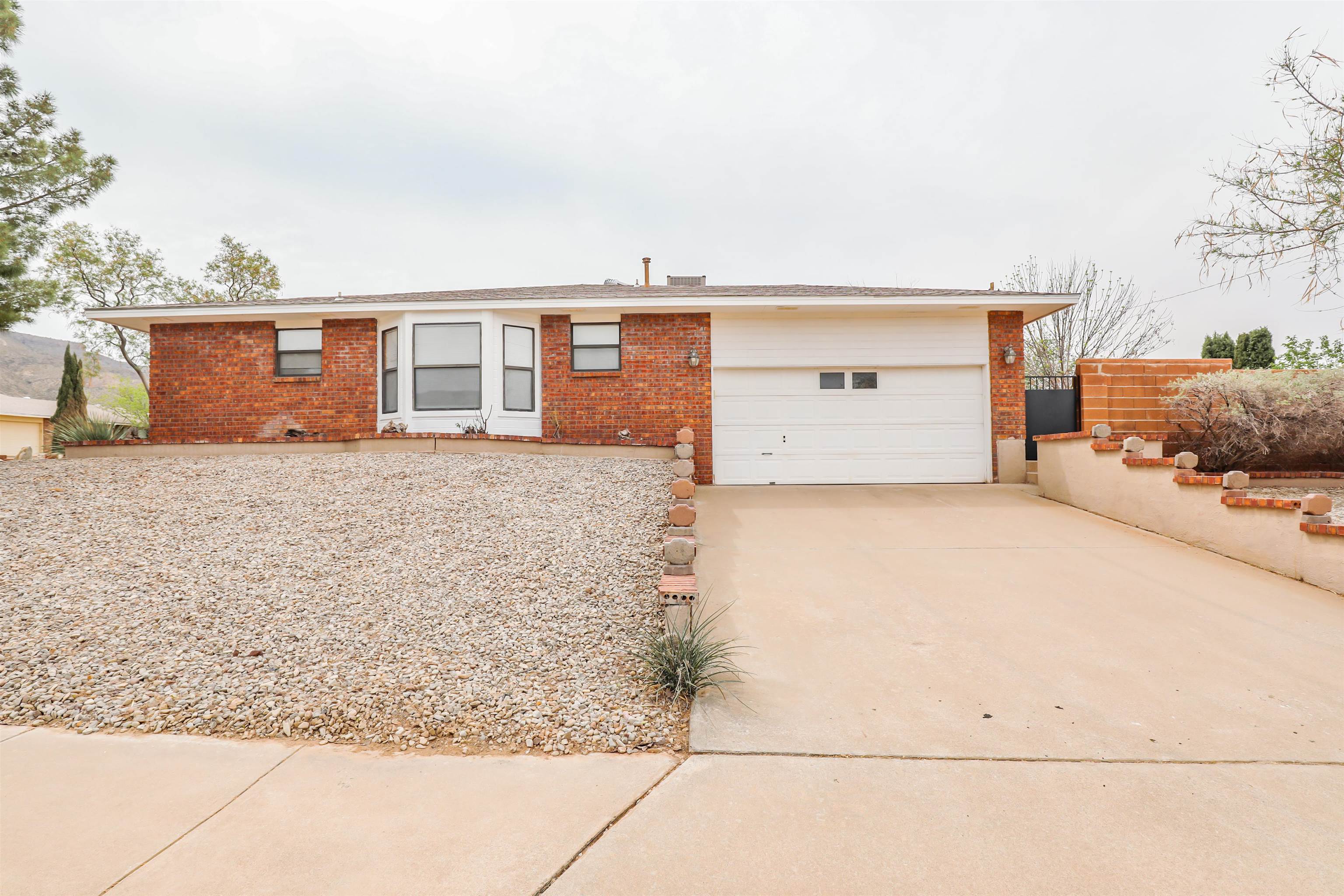 215 Shadow Mountain DR