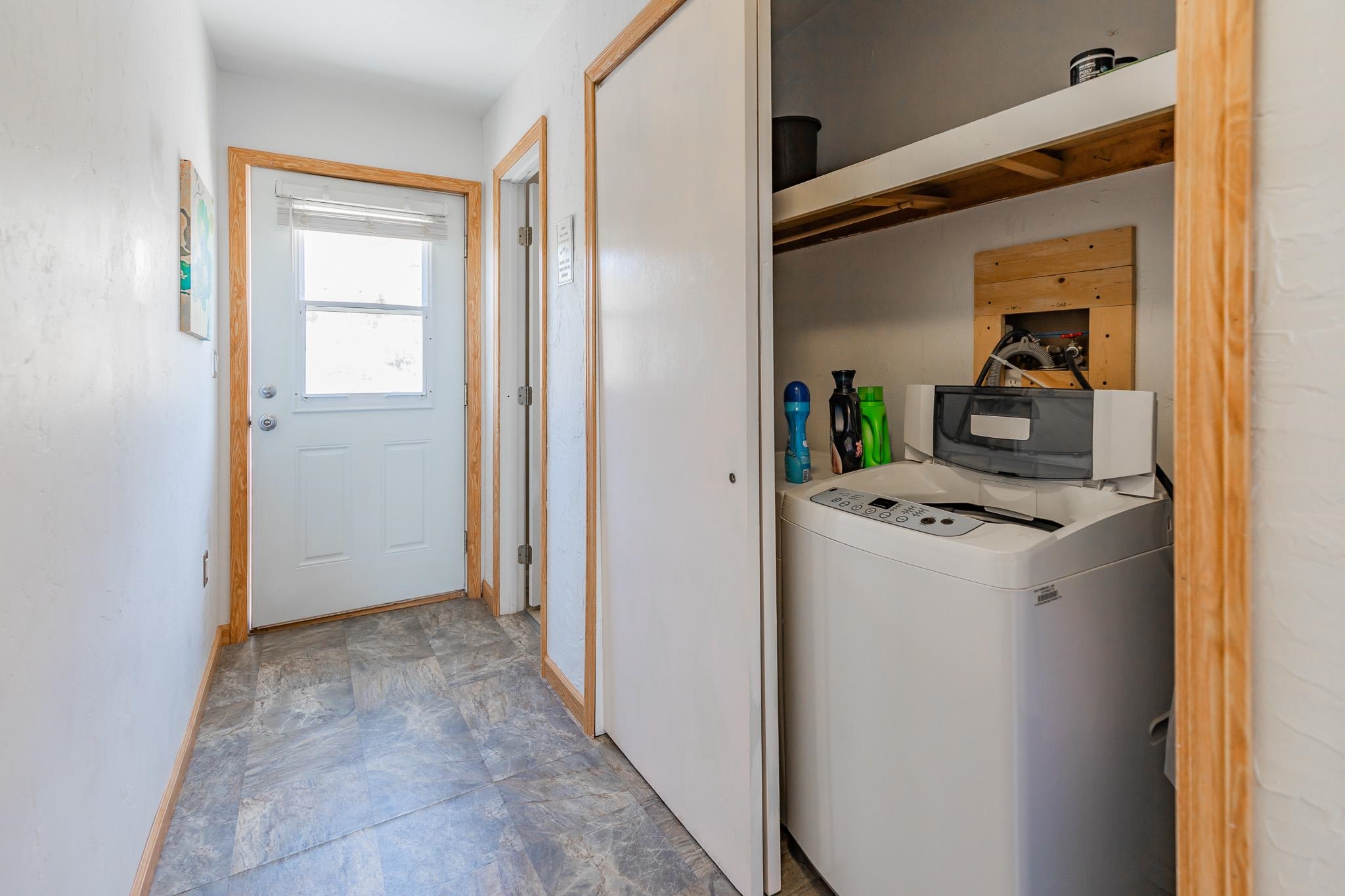 11 Lakeview Ct