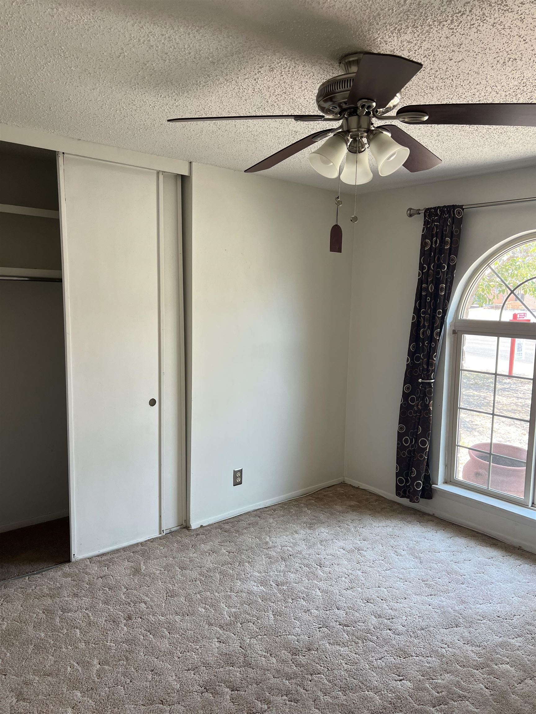 1003 Scenic DR