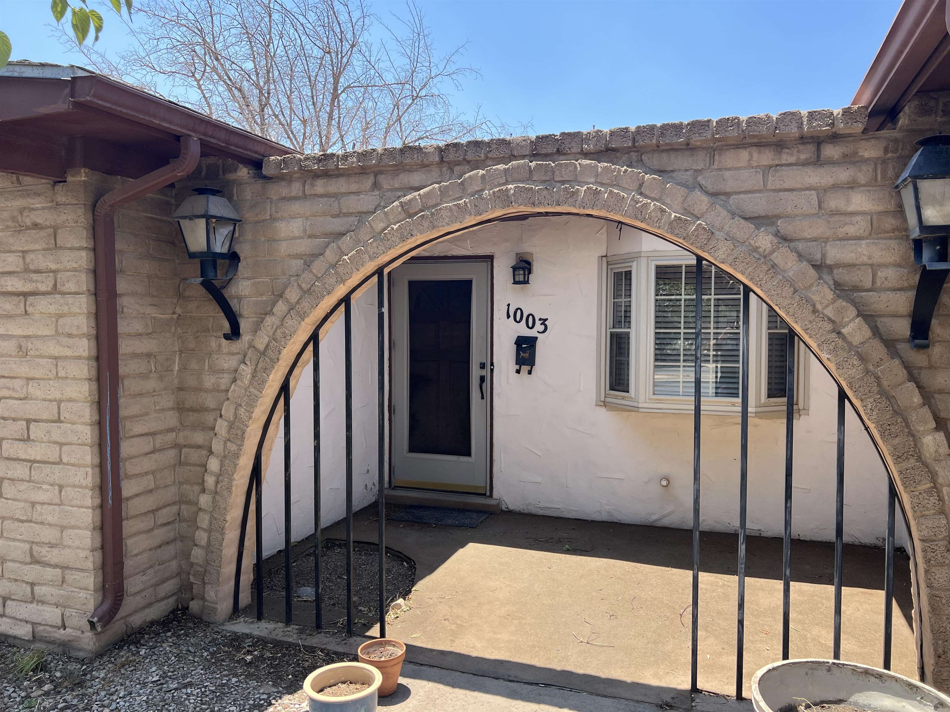 1003 Scenic DR