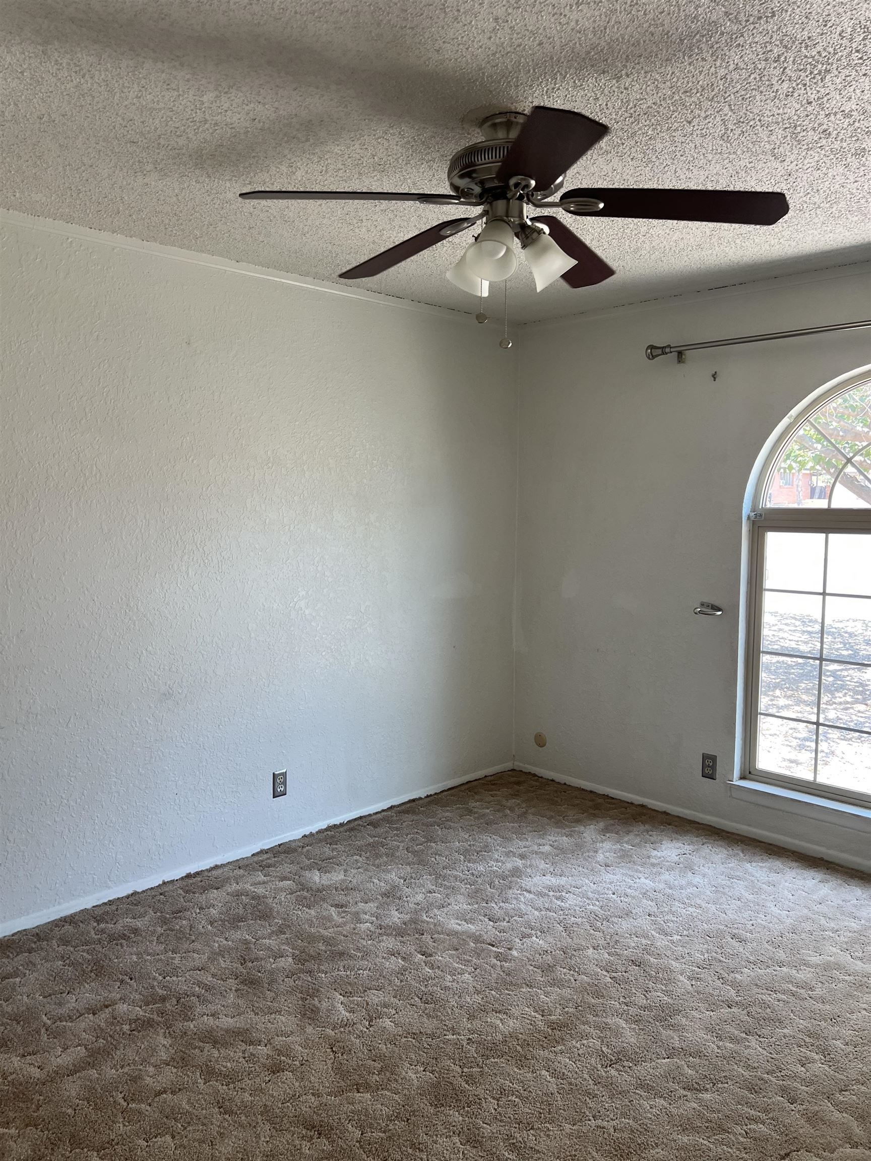 1003 Scenic DR