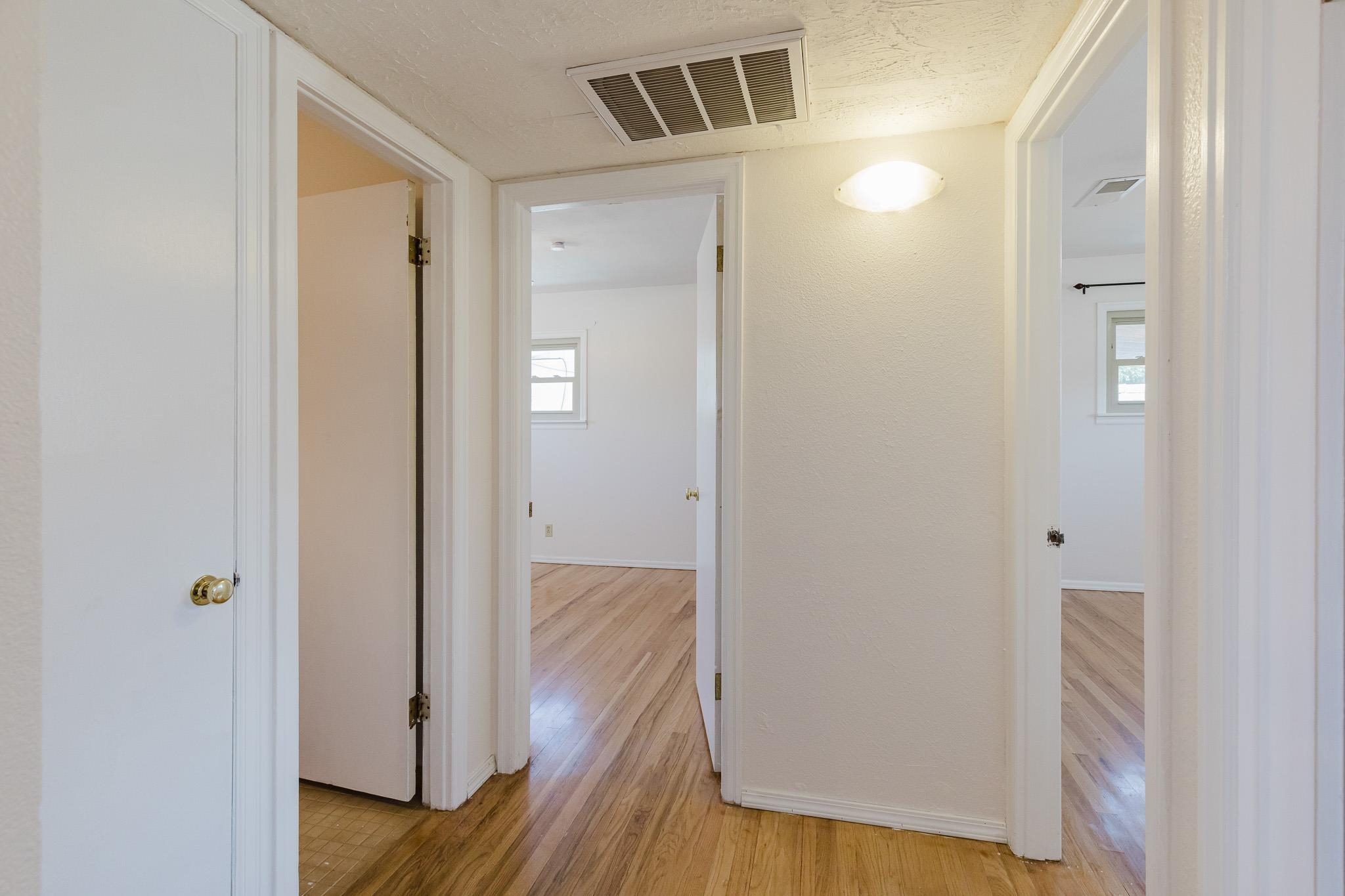 904 Spruce AVE