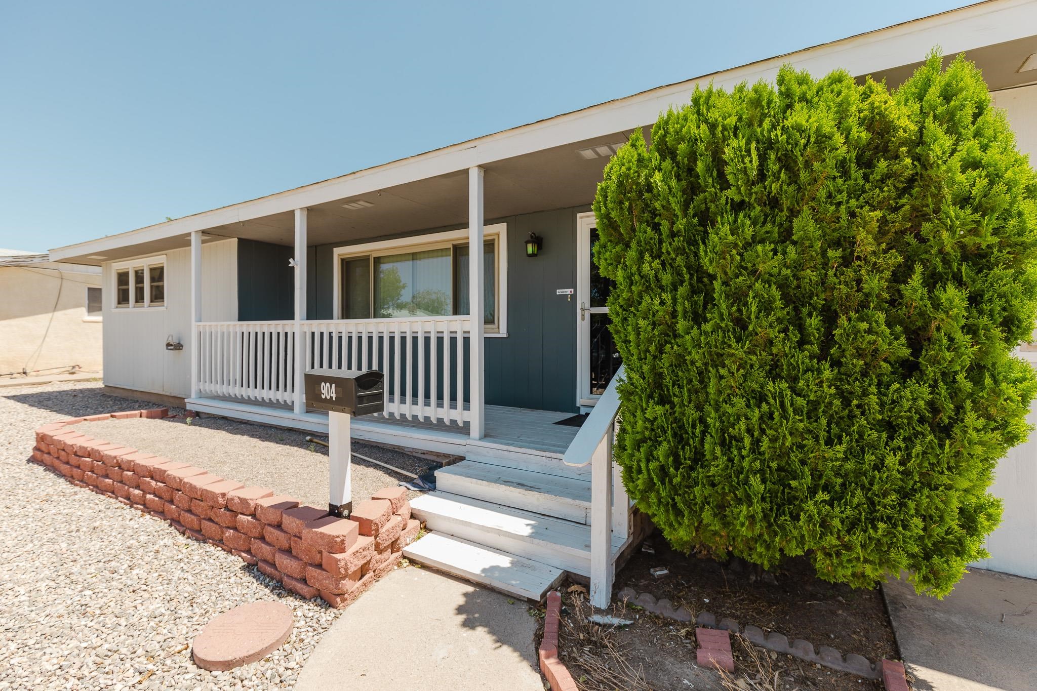 904 Spruce AVE
