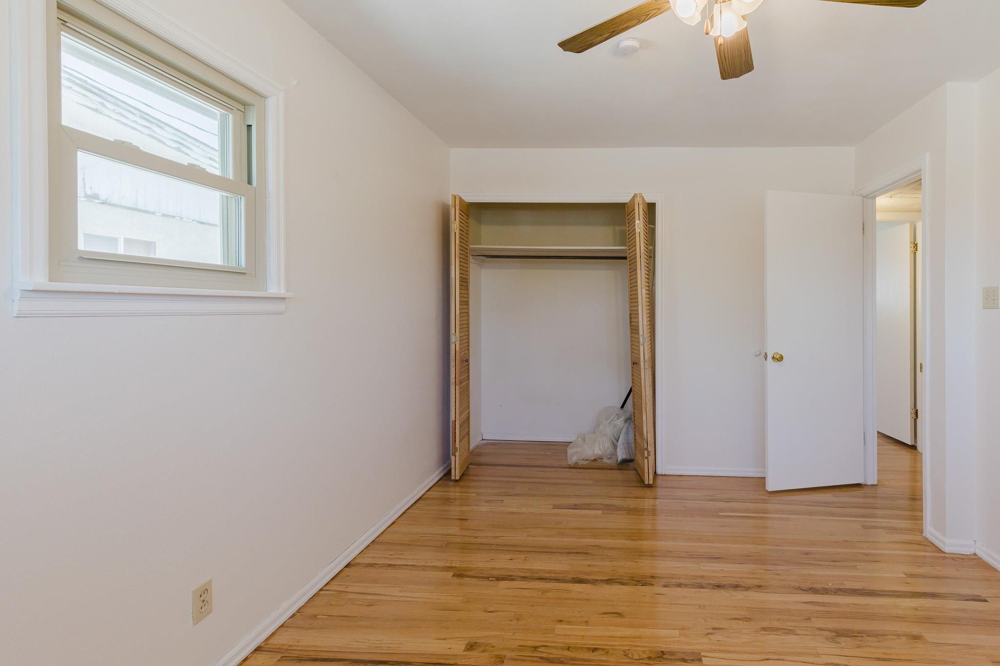 904 Spruce AVE