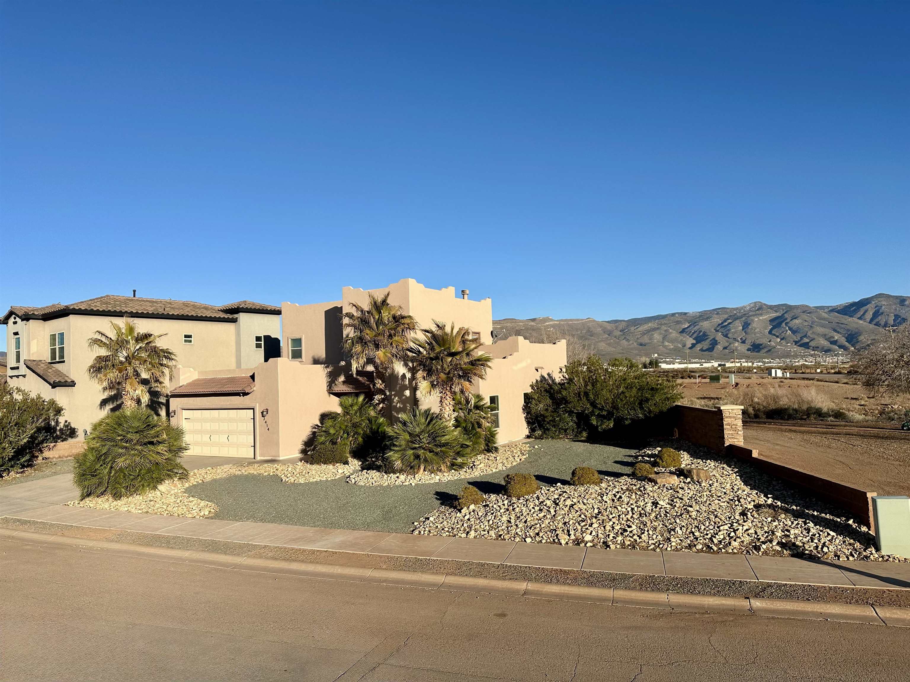3414 Red Arroyo DR