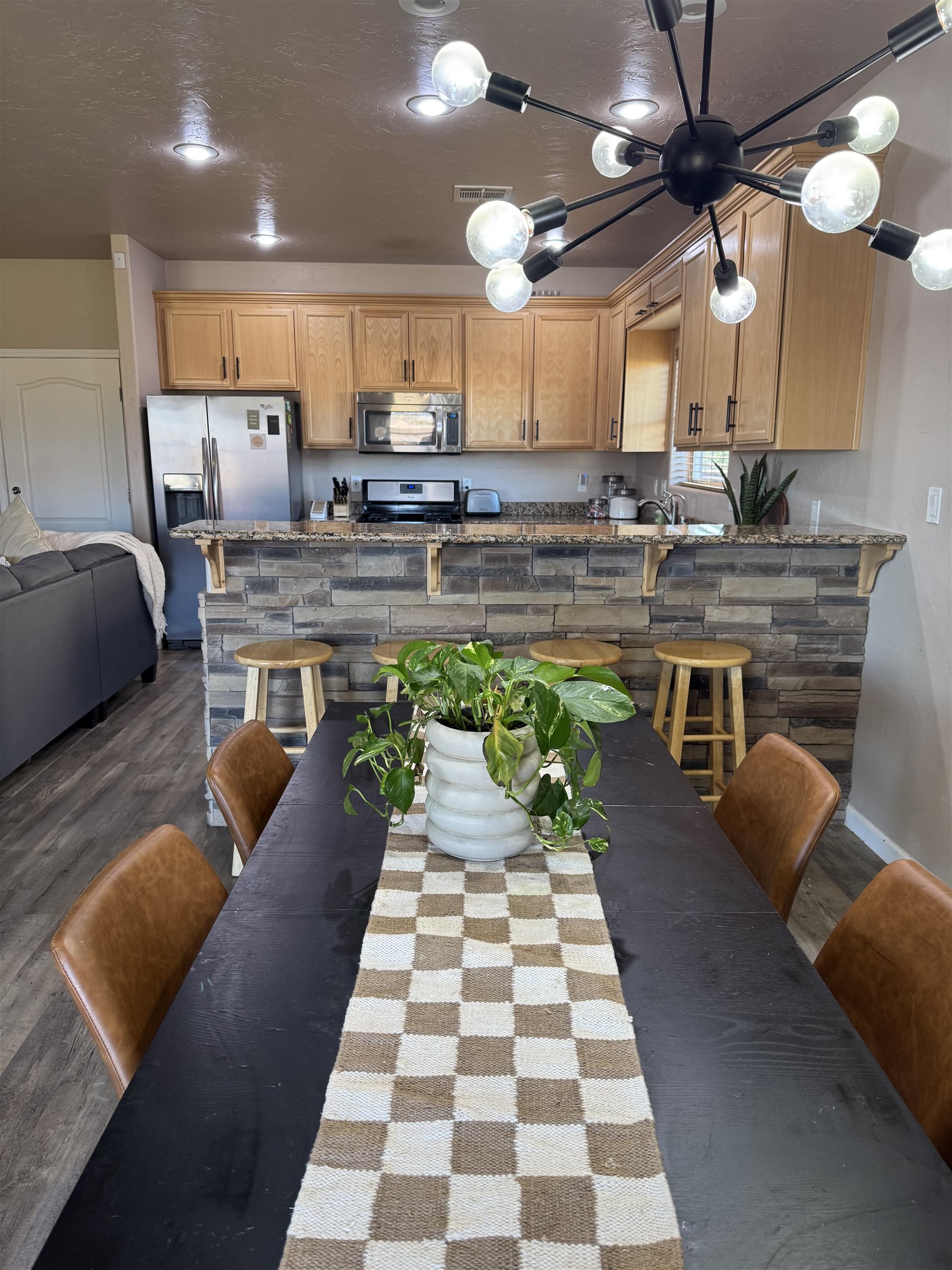 3414 Red Arroyo DR