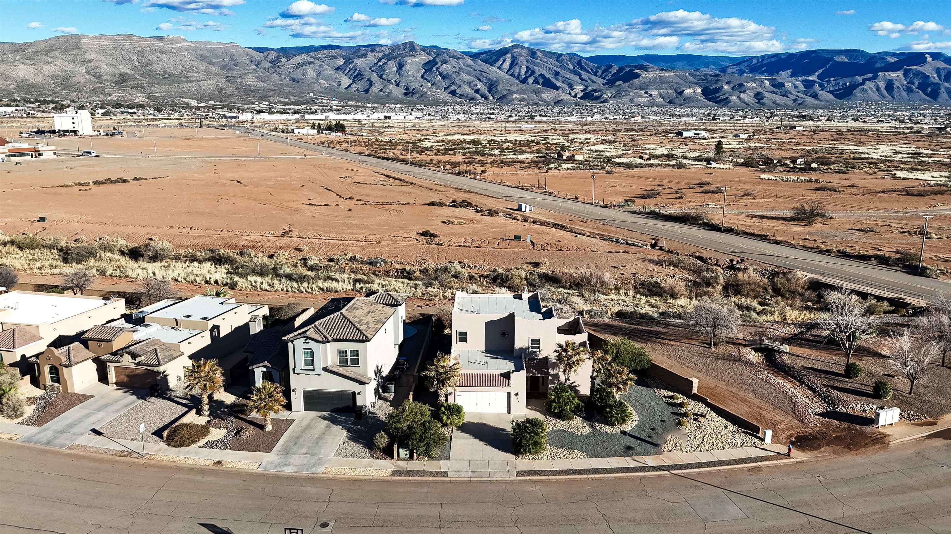 3414 Red Arroyo DR