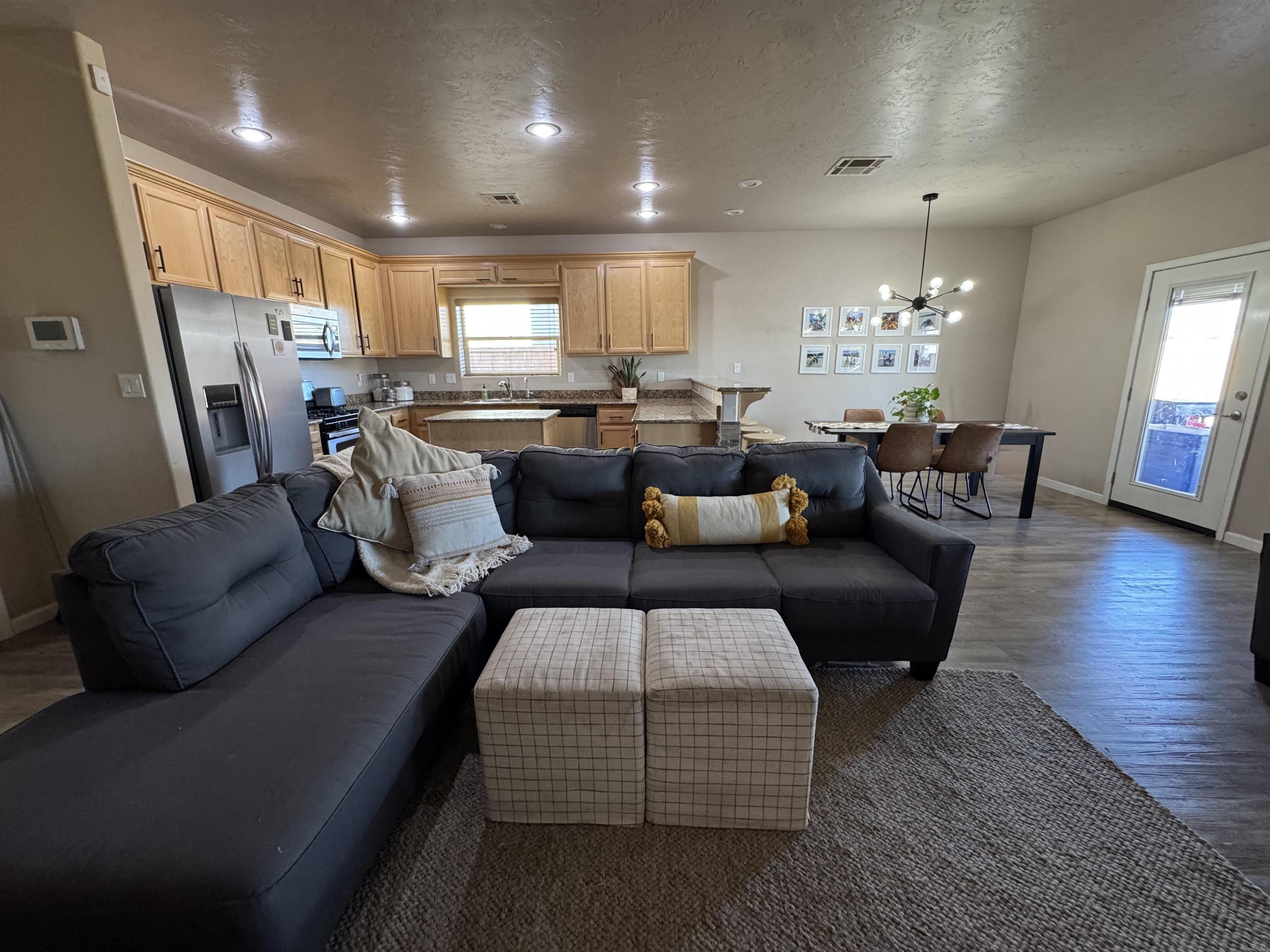 3414 Red Arroyo DR