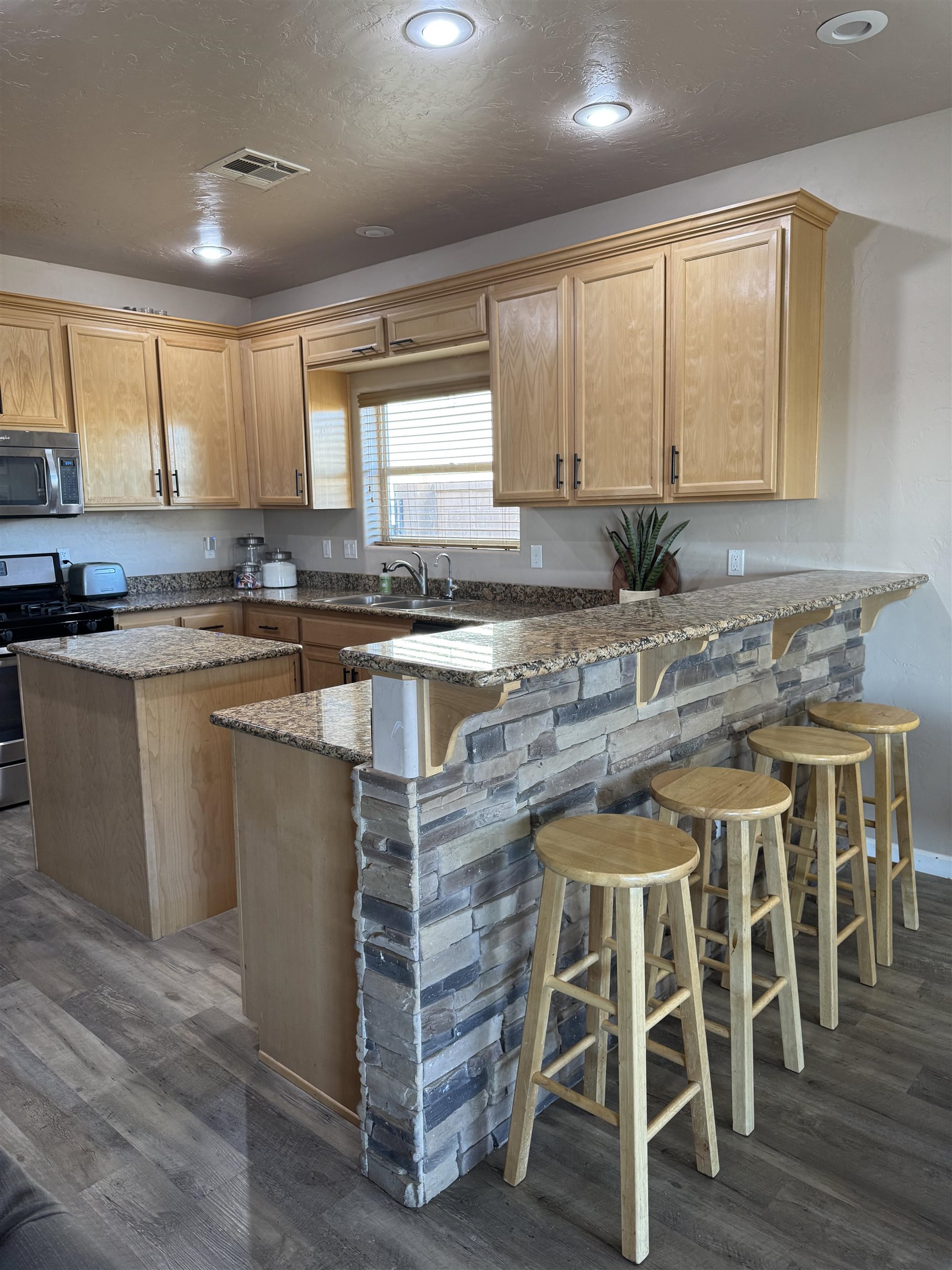 3414 Red Arroyo DR