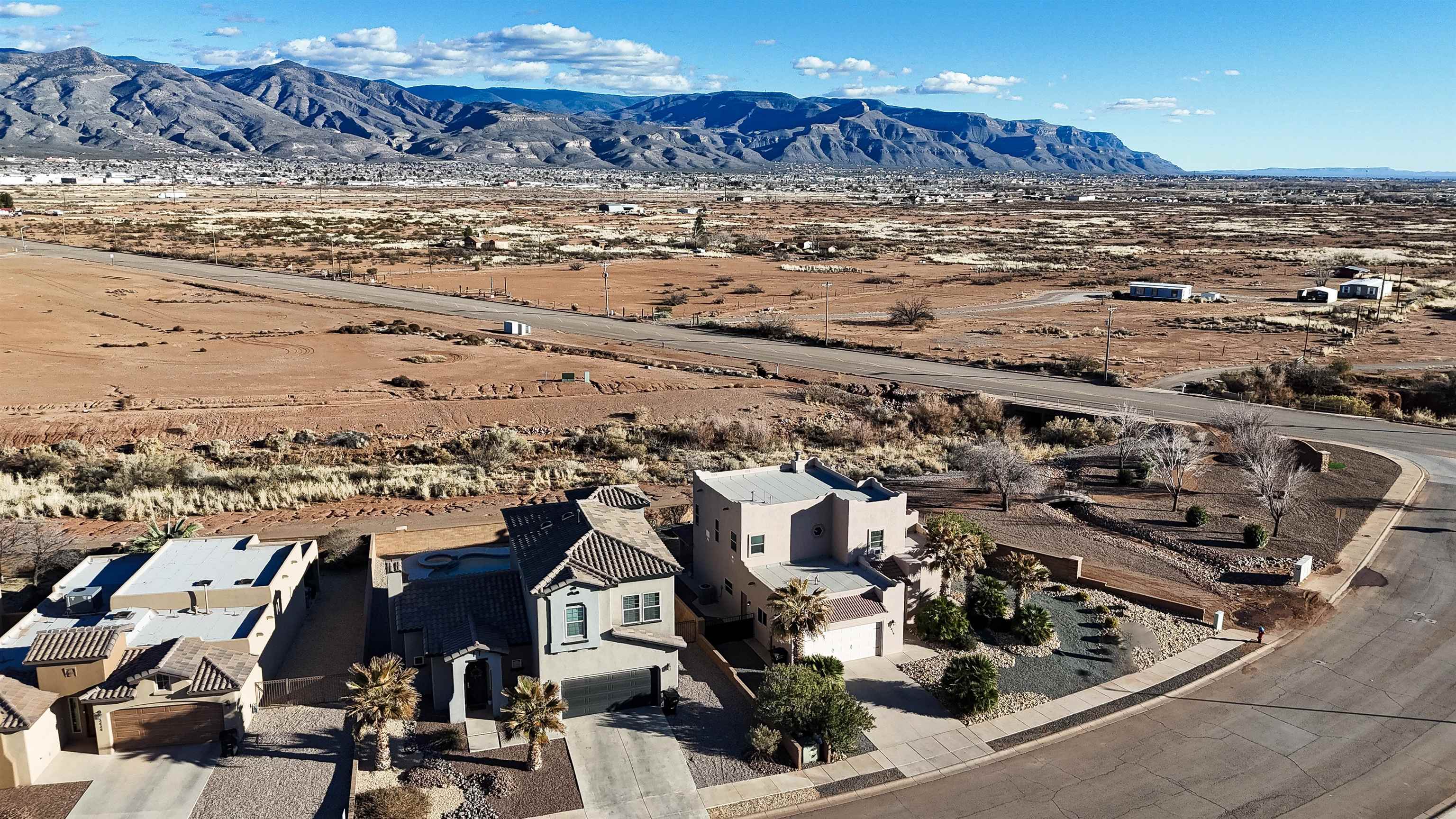 3414 Red Arroyo DR