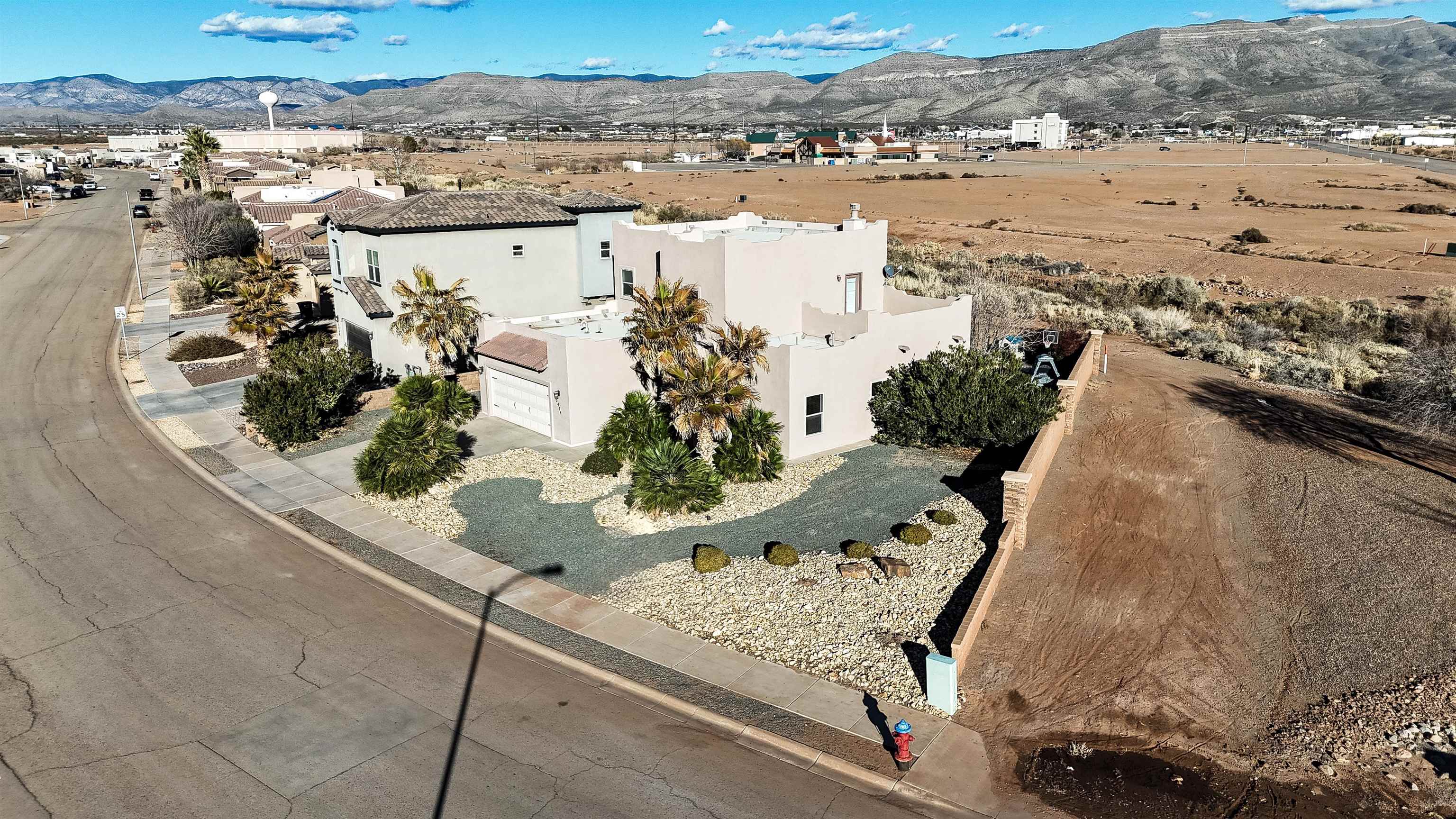 3414 Red Arroyo DR