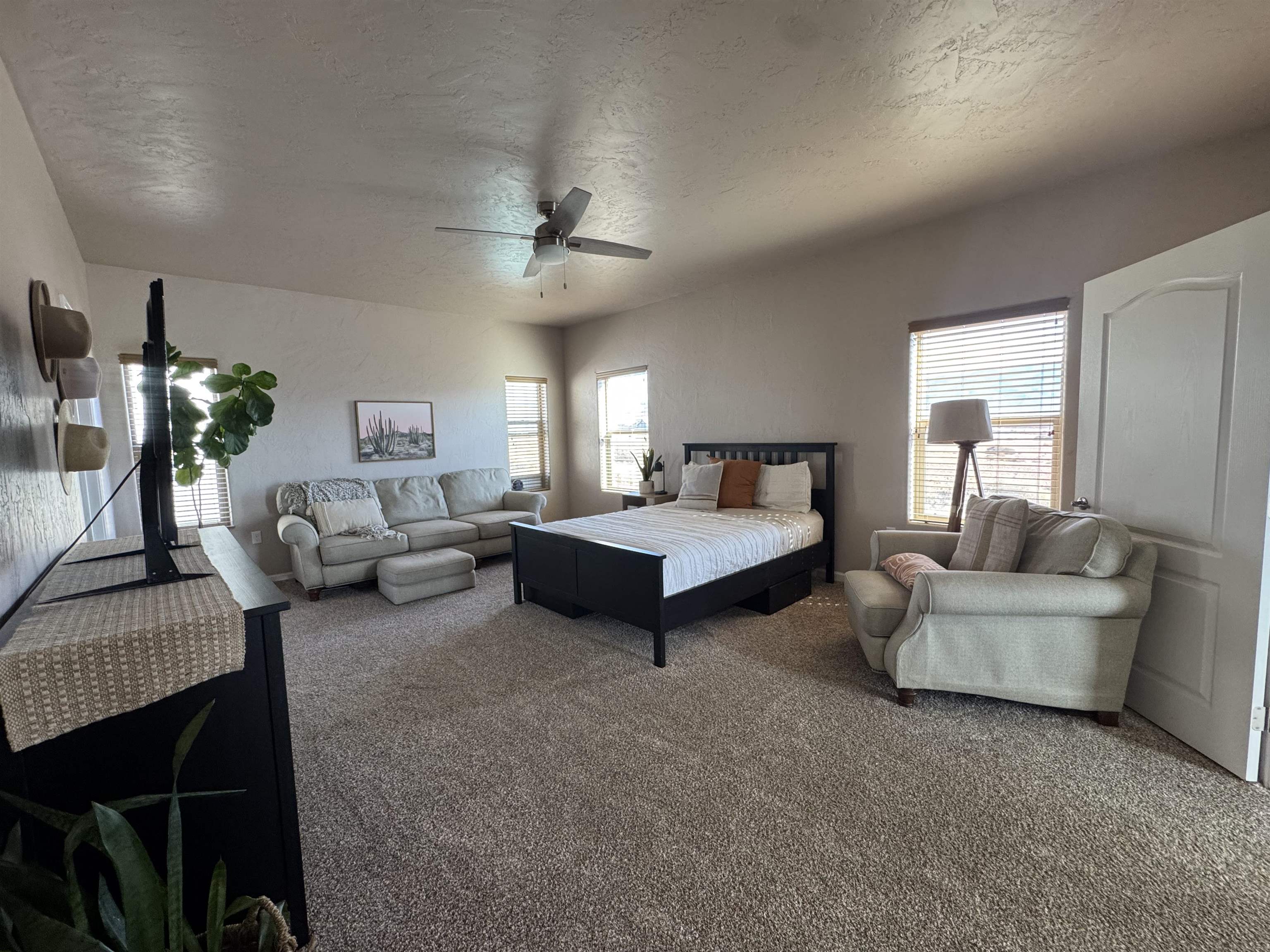 3414 Red Arroyo DR