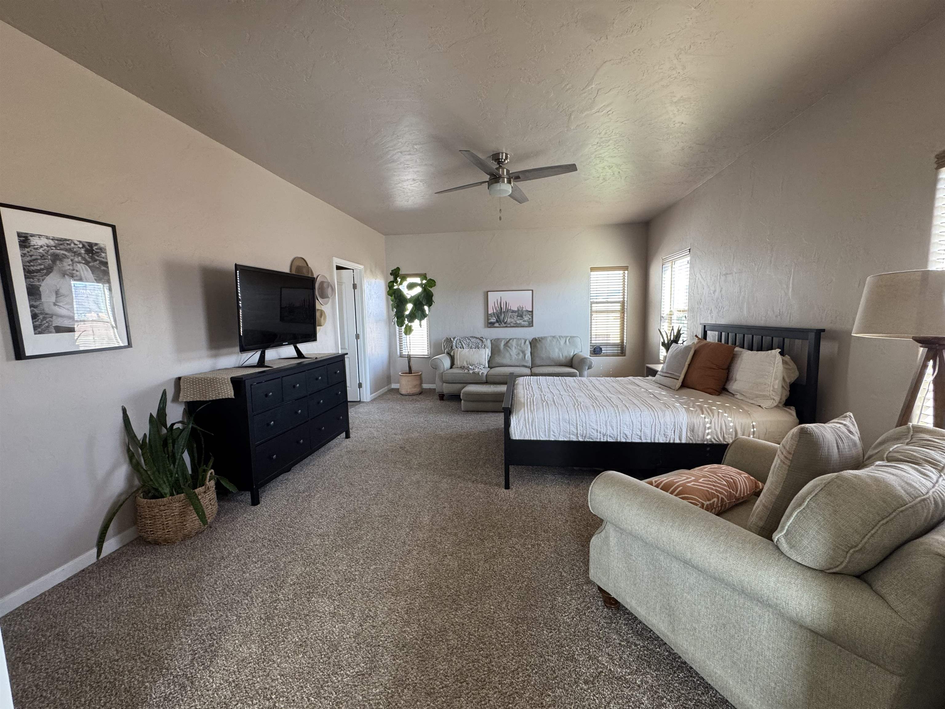 3414 Red Arroyo DR
